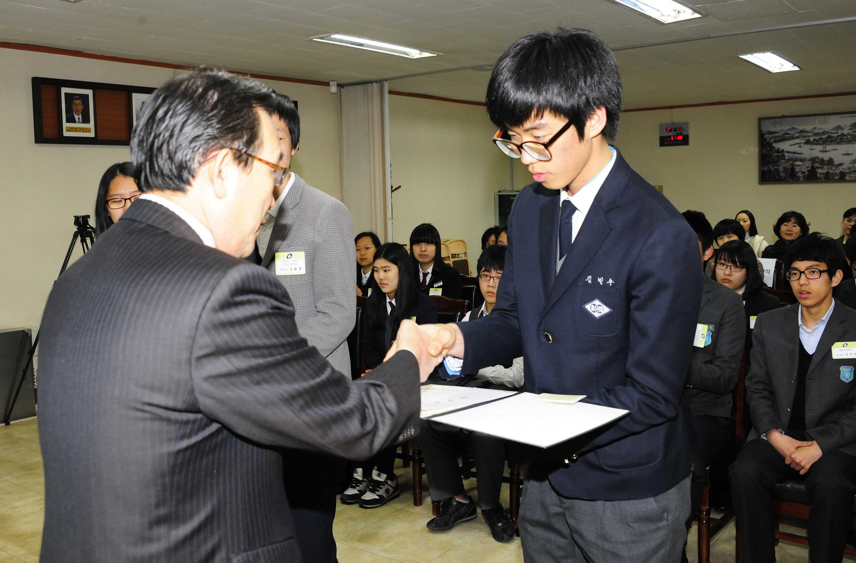 20110328-광진구 장학위원회 장학생선발 및 수여식 29074.JPG