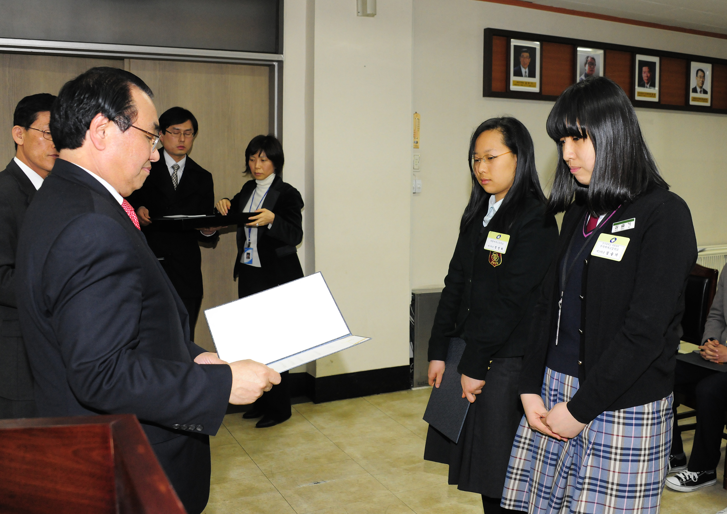 20110328-광진구 장학위원회 장학생선발 및 수여식 29100.JPG
