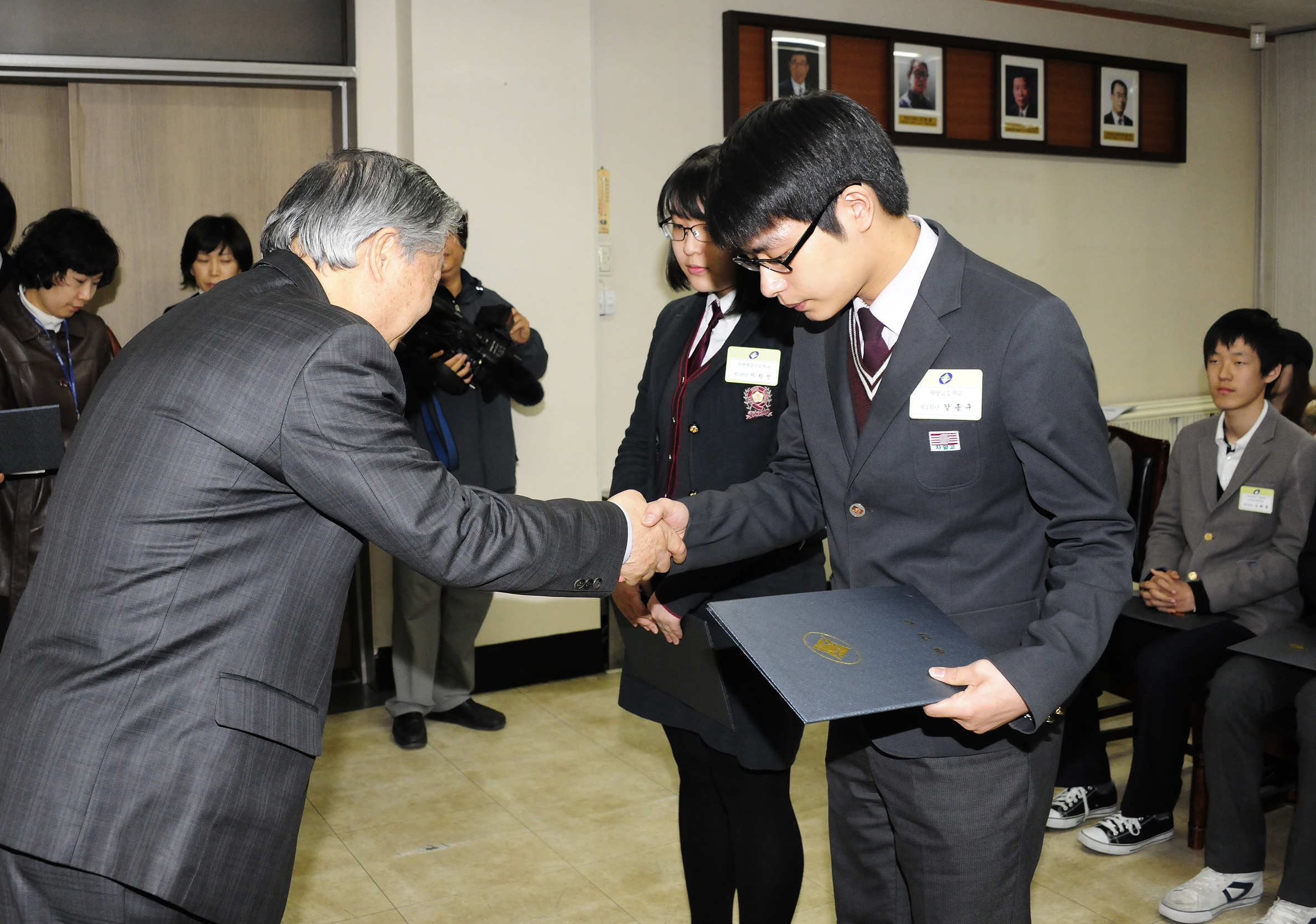 20110328-광진구 장학위원회 장학생선발 및 수여식 29112.JPG