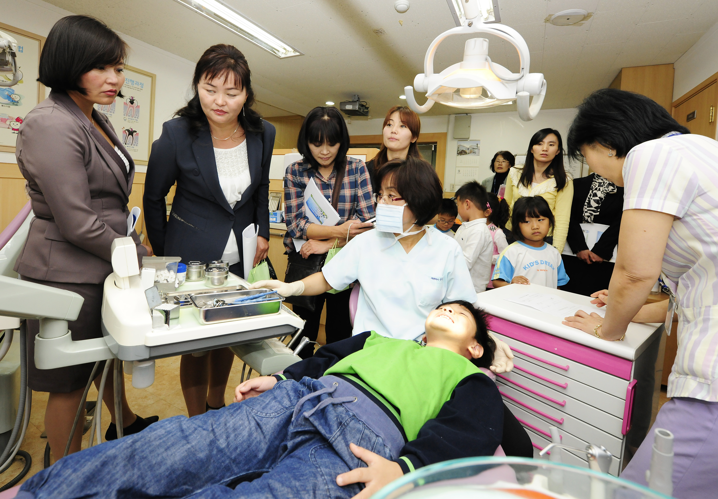 20110923-몽골 치과 의료진 견학 41132.JPG
