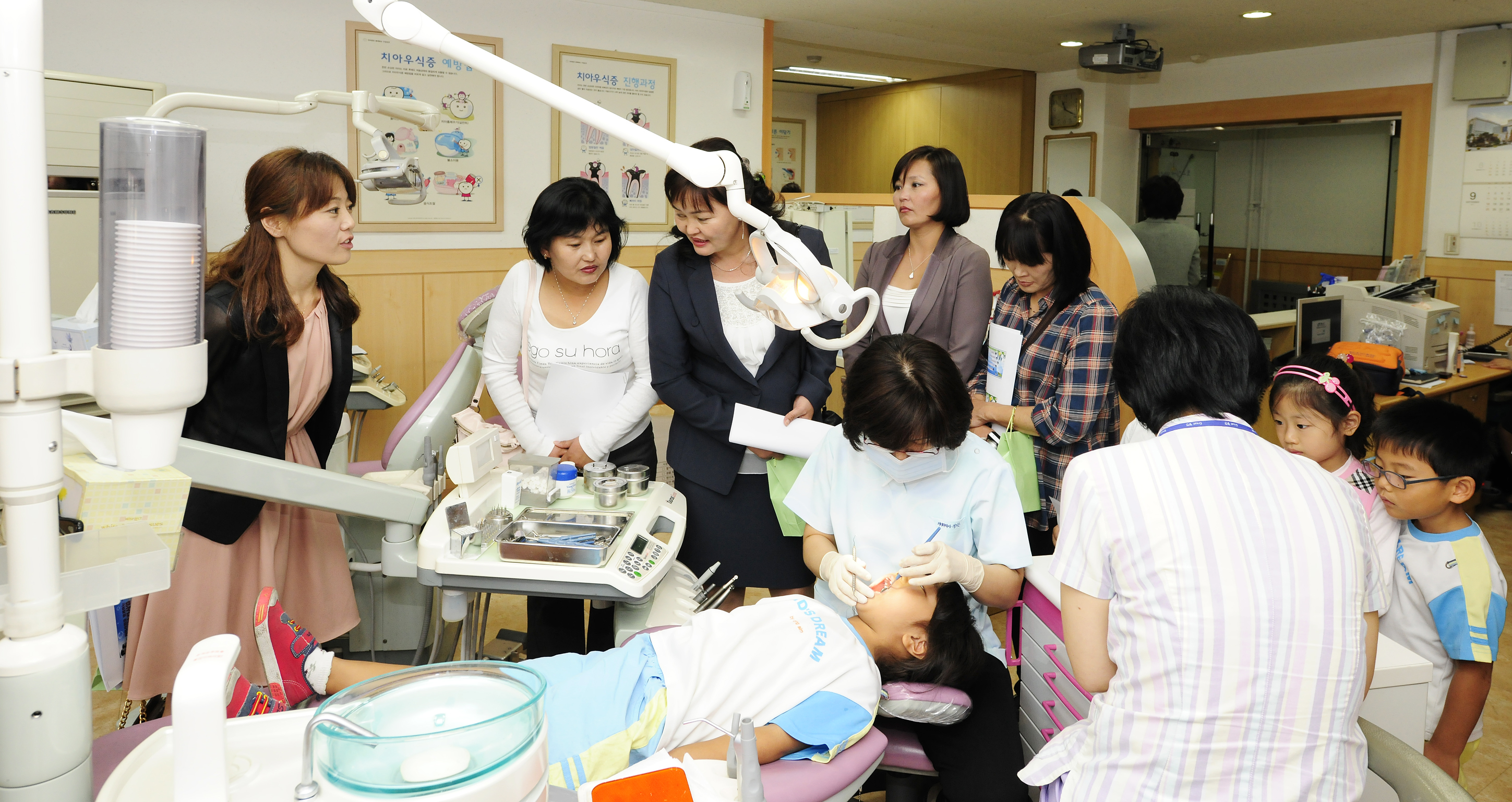 20110923-몽골 치과 의료진 견학 41134.JPG