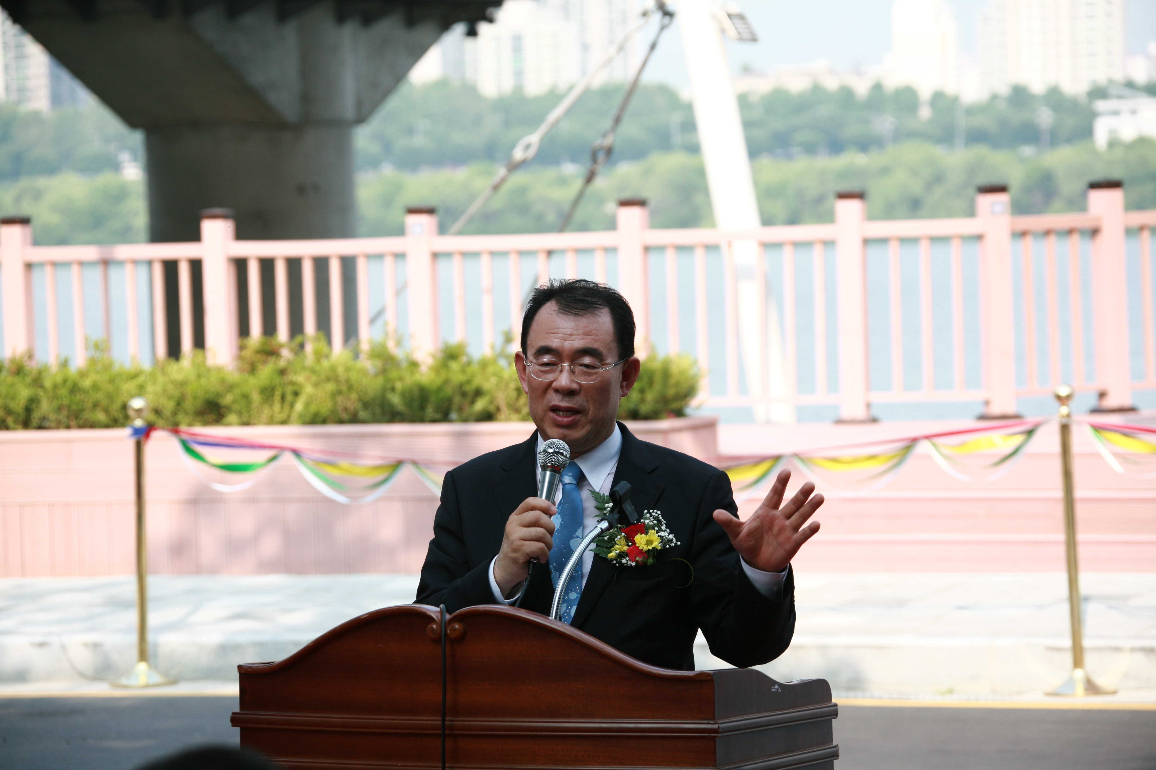 광장동 낭만의 거리 준공식 15932.JPG