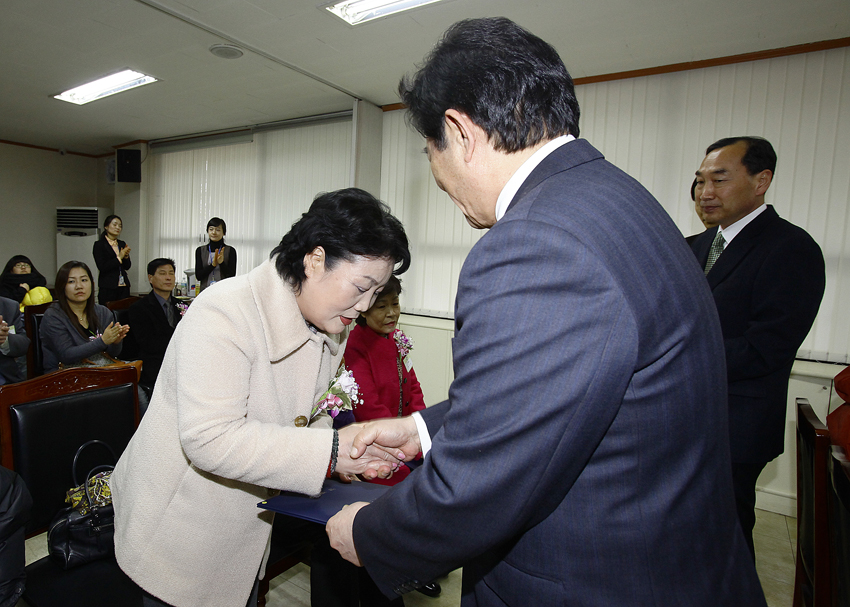 20110228-2월 정기구민표창 26873.JPG