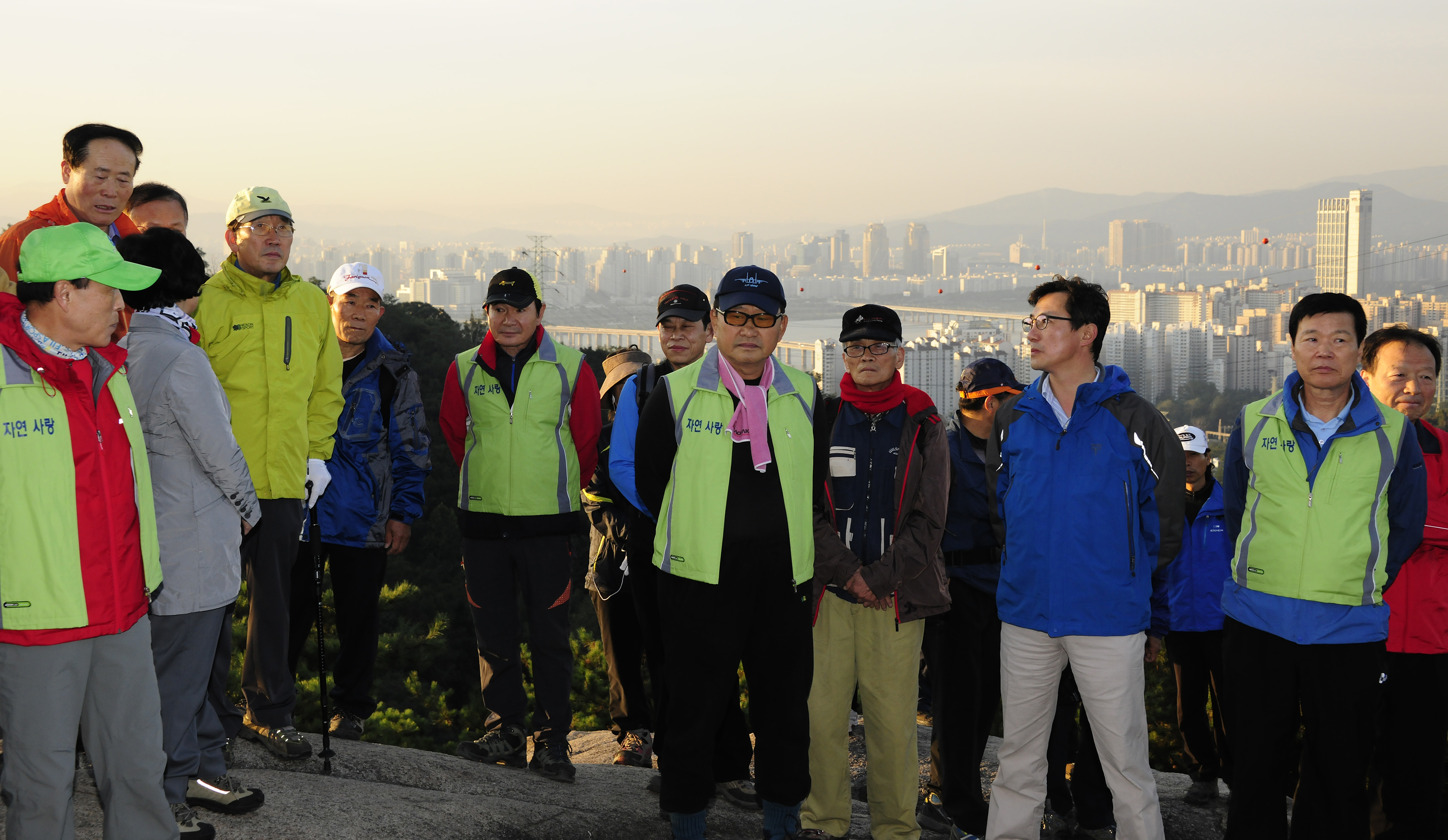 201111002-아차산 자연보호연합 산제 41446.JPG