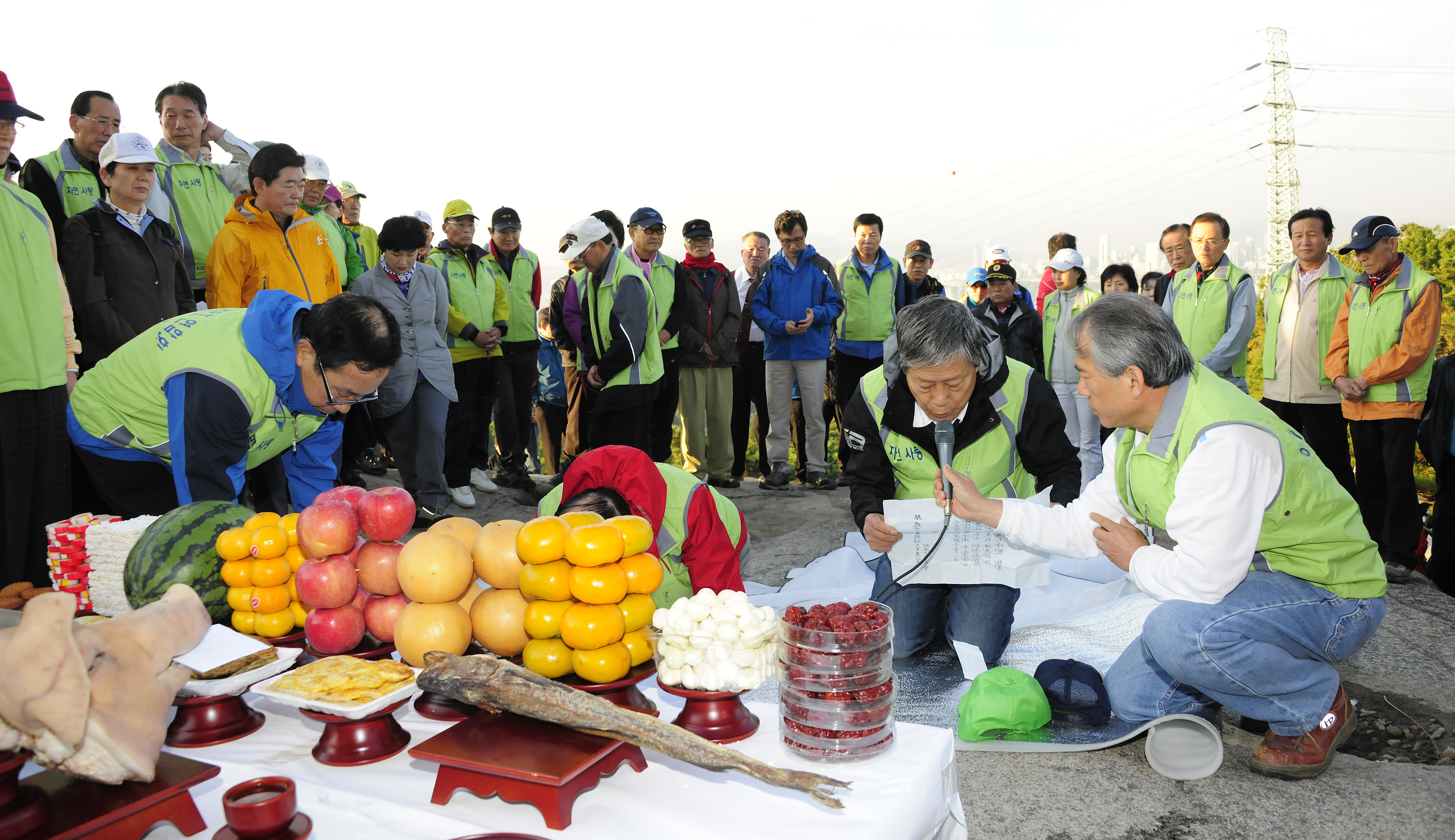 201111002-아차산 자연보호연합 산제 41462.JPG