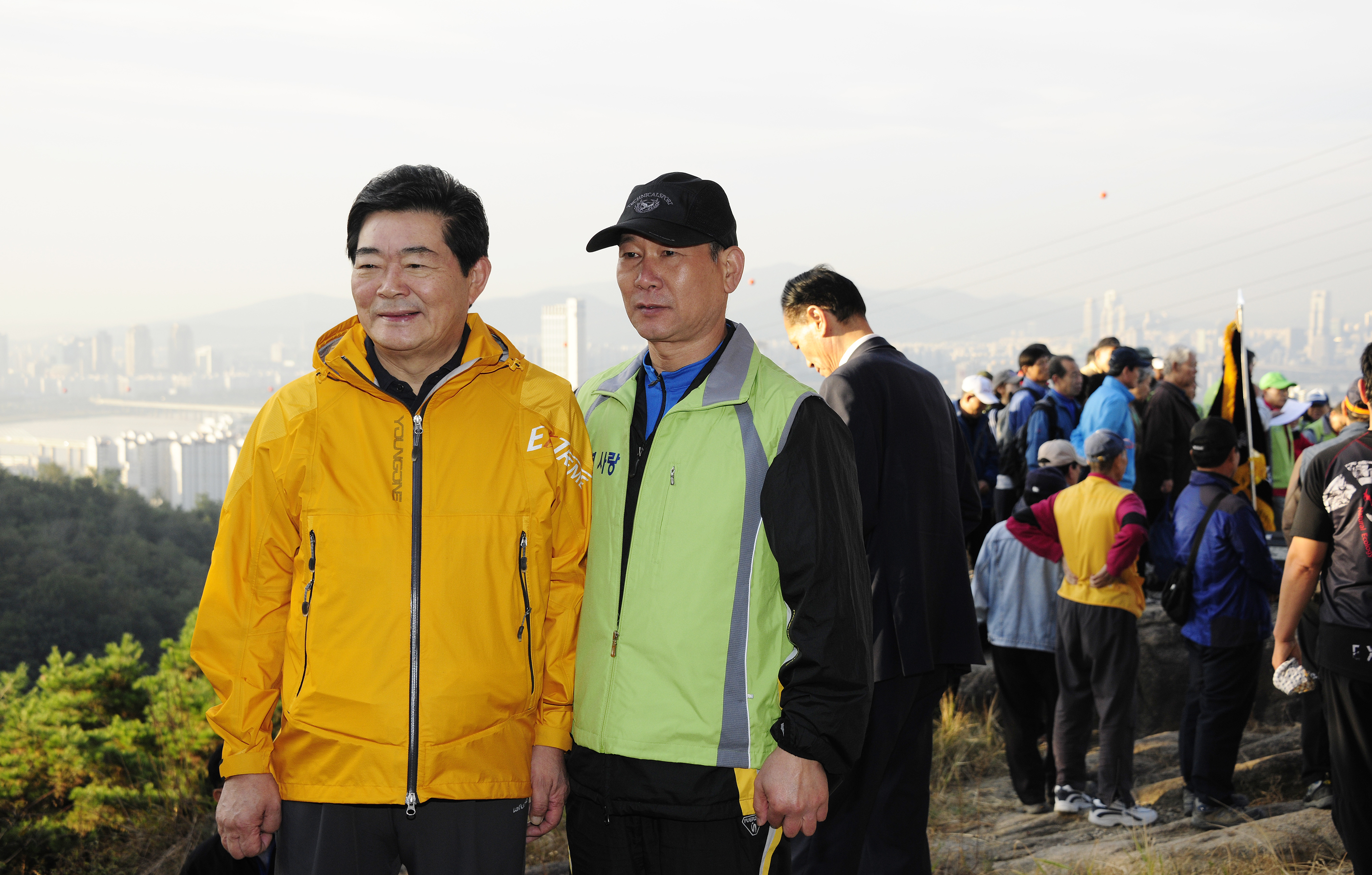 201111002-아차산 자연보호연합 산제 41478.JPG