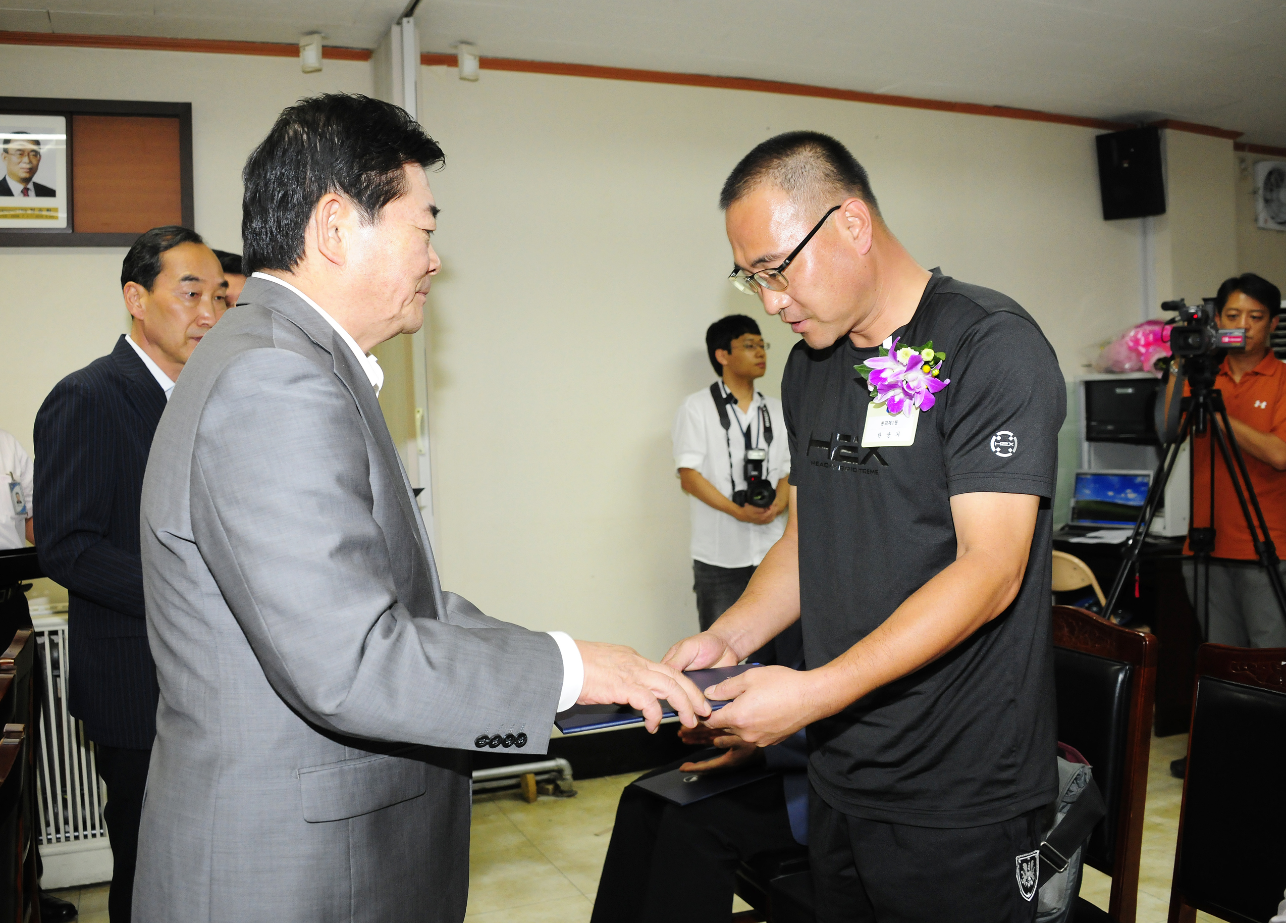 20110826-8월 정기구민표창 39611.JPG