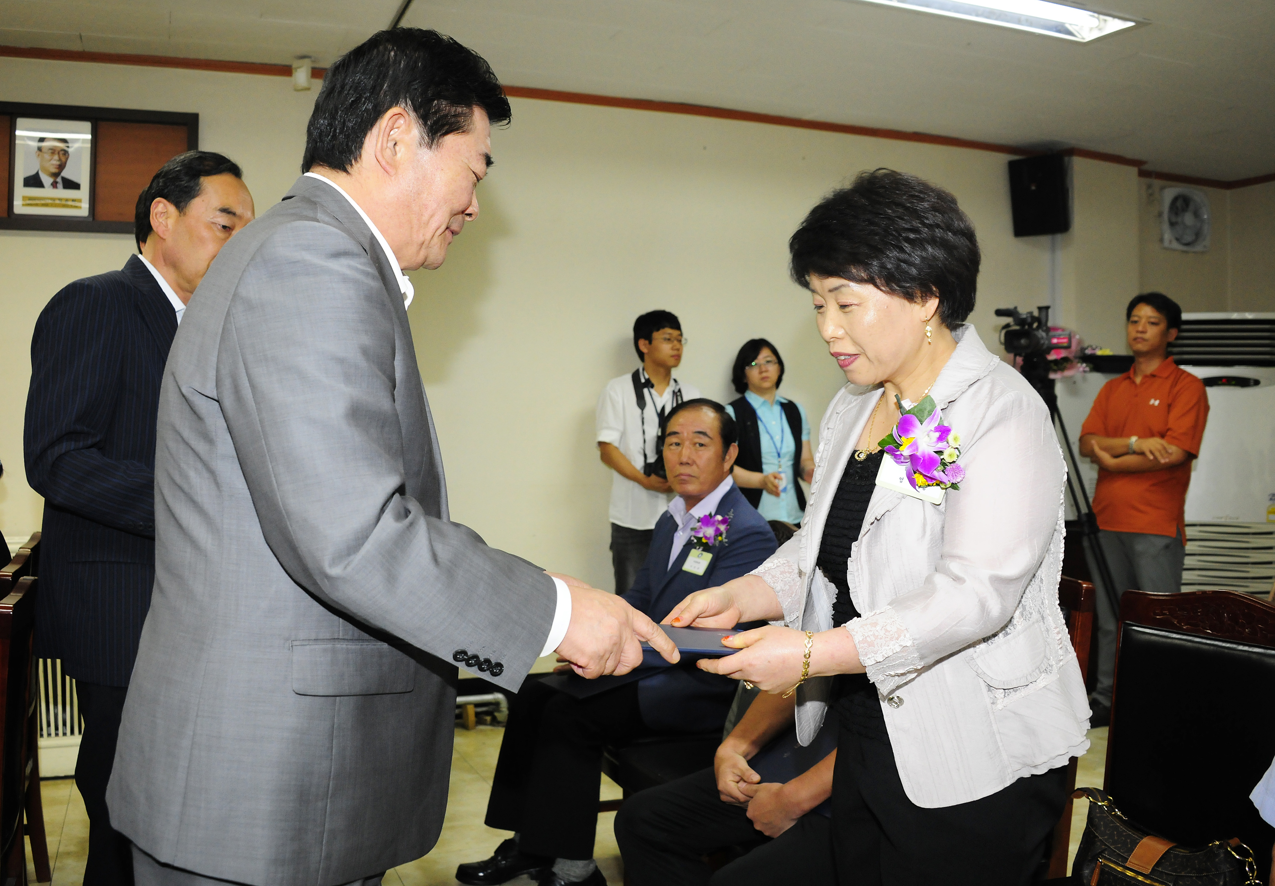 20110826-8월 정기구민표창 39614.JPG