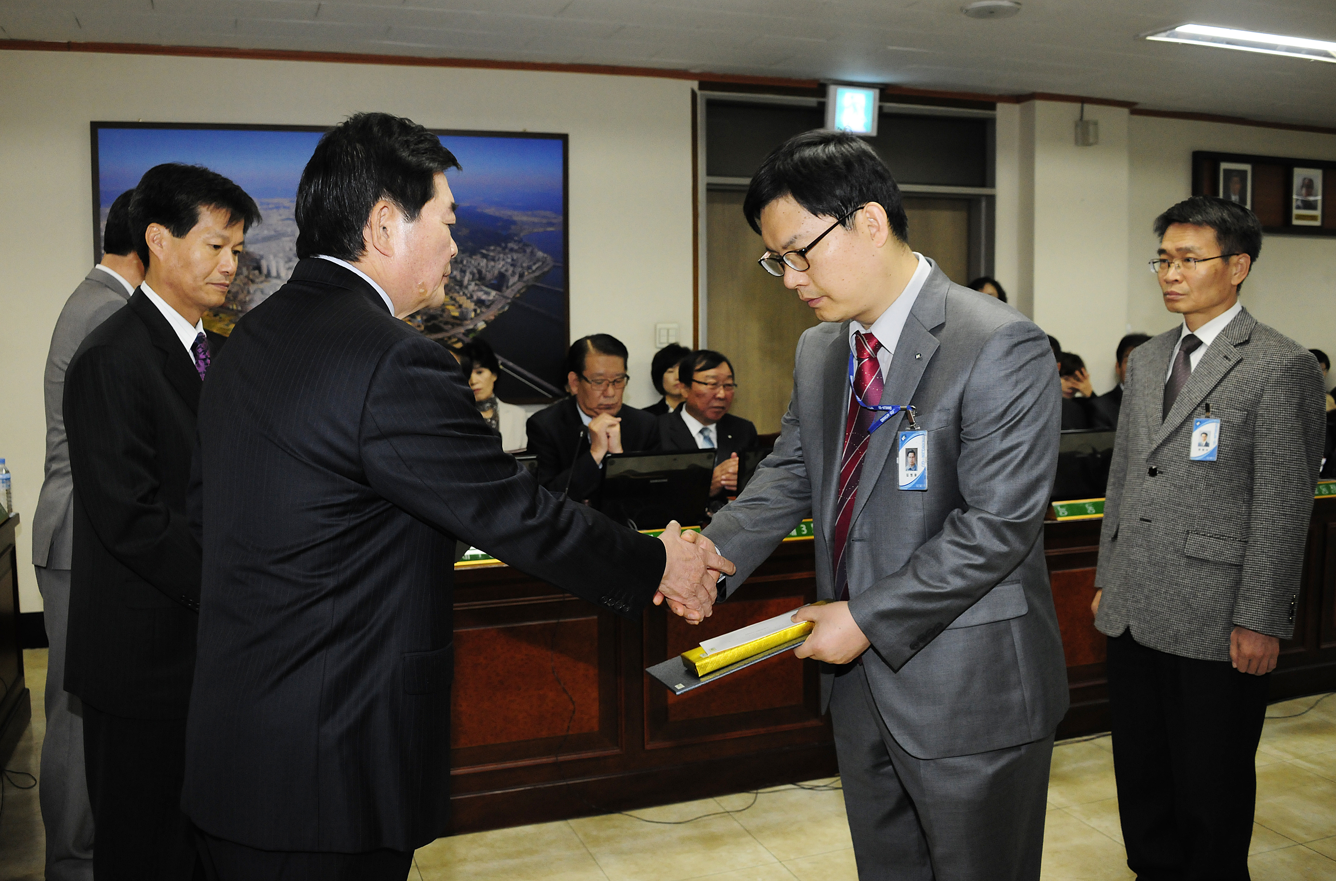 20111020-구.동 확대간부회의 표창 41865.JPG