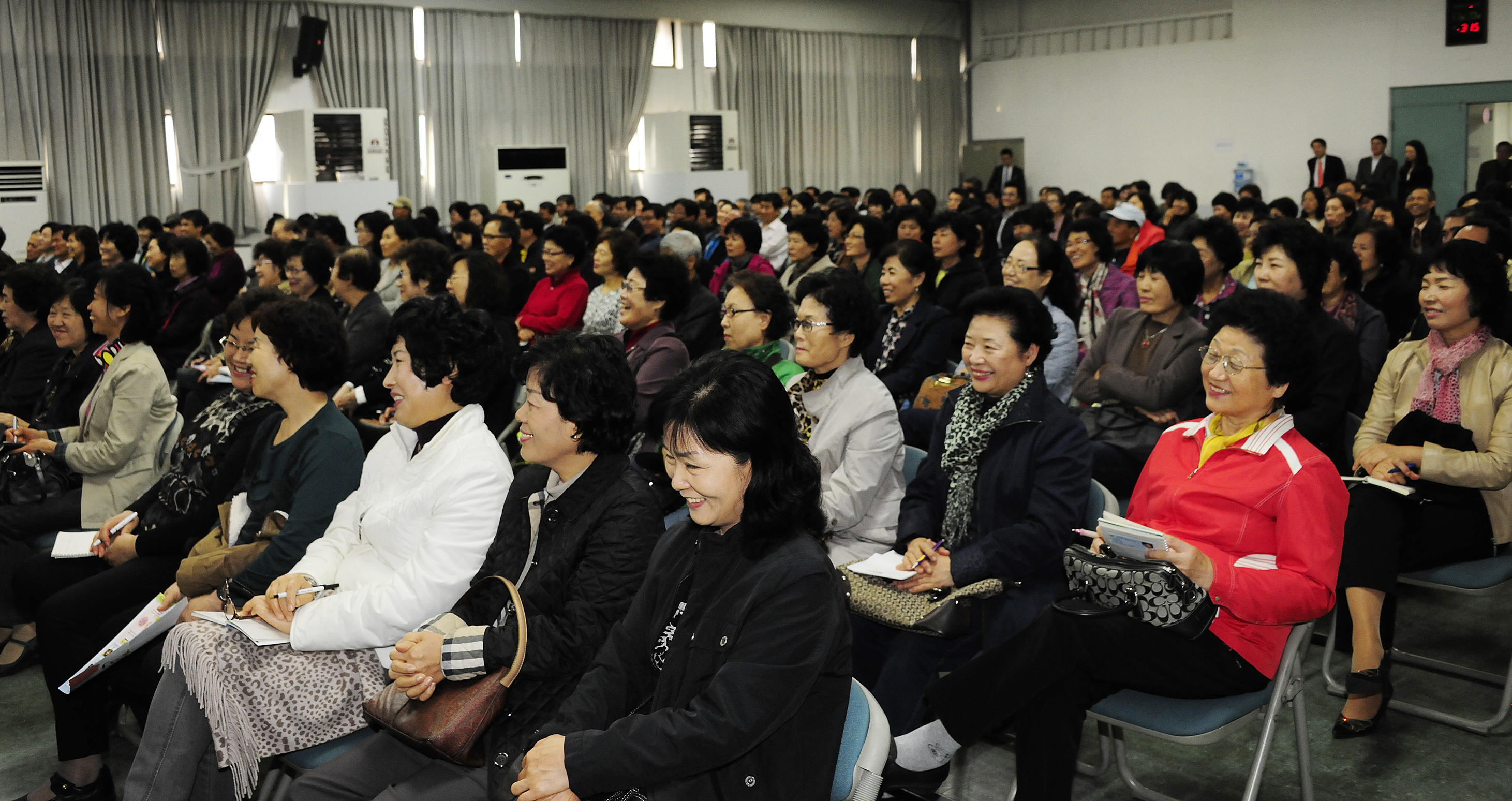 20111110-광나루 아카데미 8회차-강사 김홍신 43150.JPG