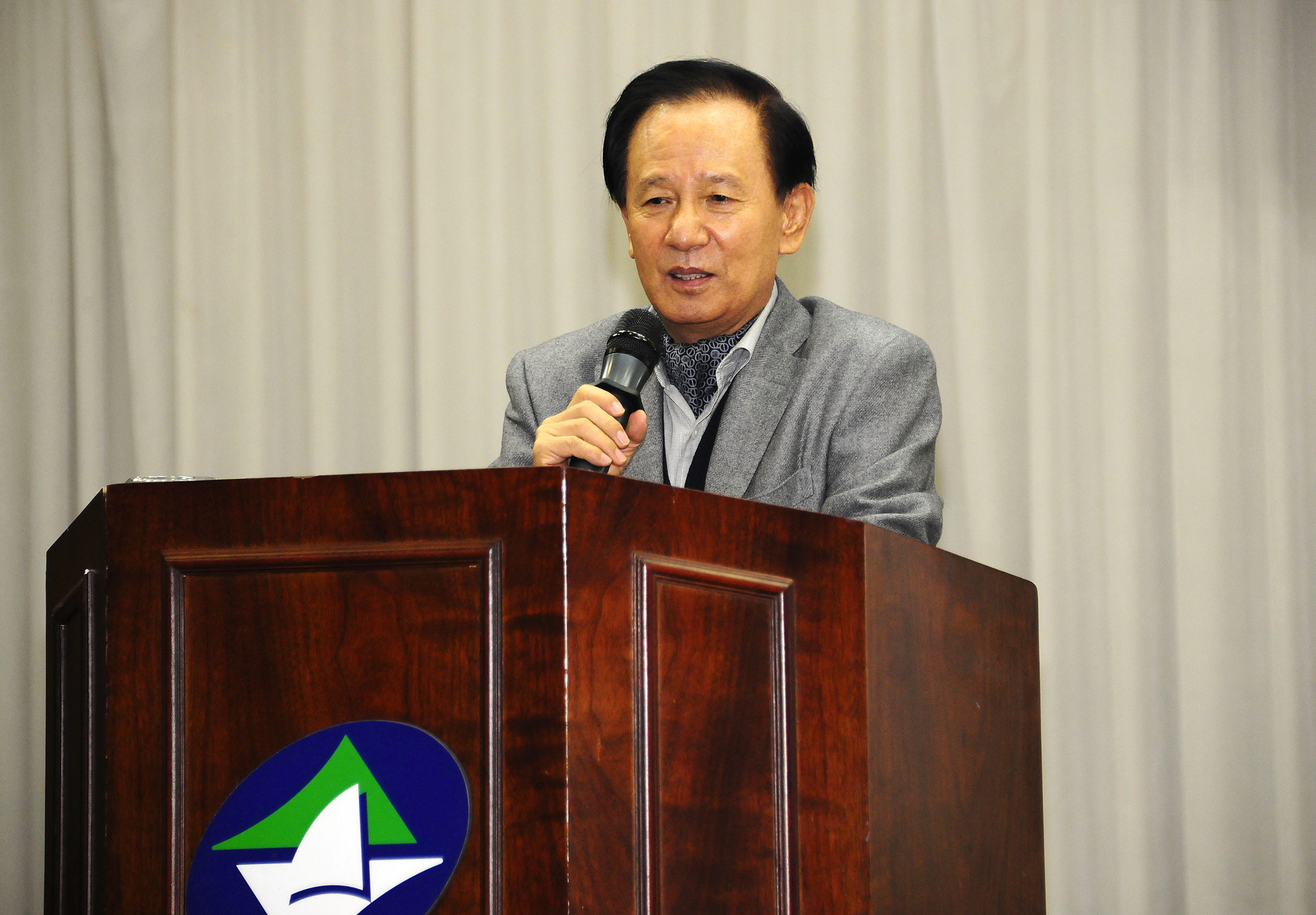 20111110-광나루 아카데미 8회차-강사 김홍신 43144.JPG