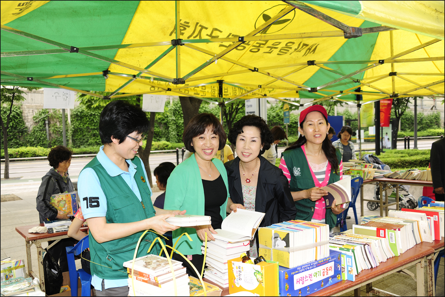 20110525-광진구민의 날 -알뜰도서 교환시장 35009.JPG