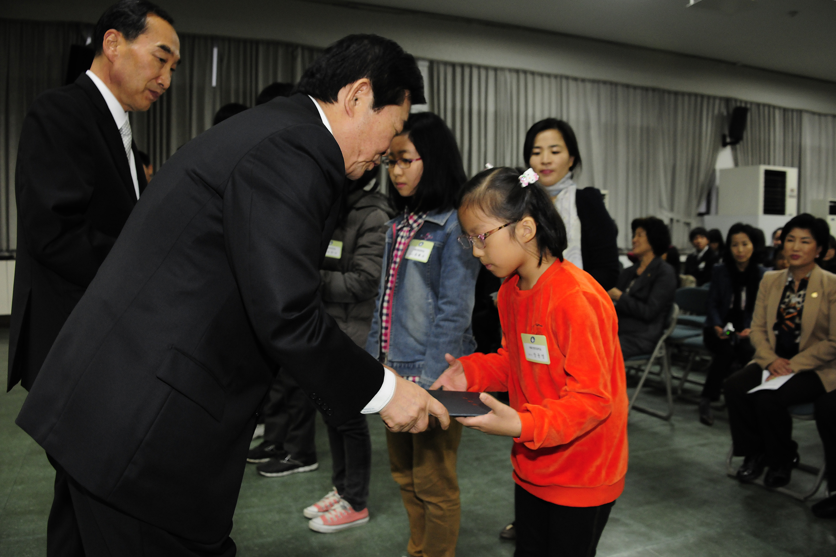 20111128-새마을문고 제16회 광진구민 독서경진대회 시상식 43520.JPG