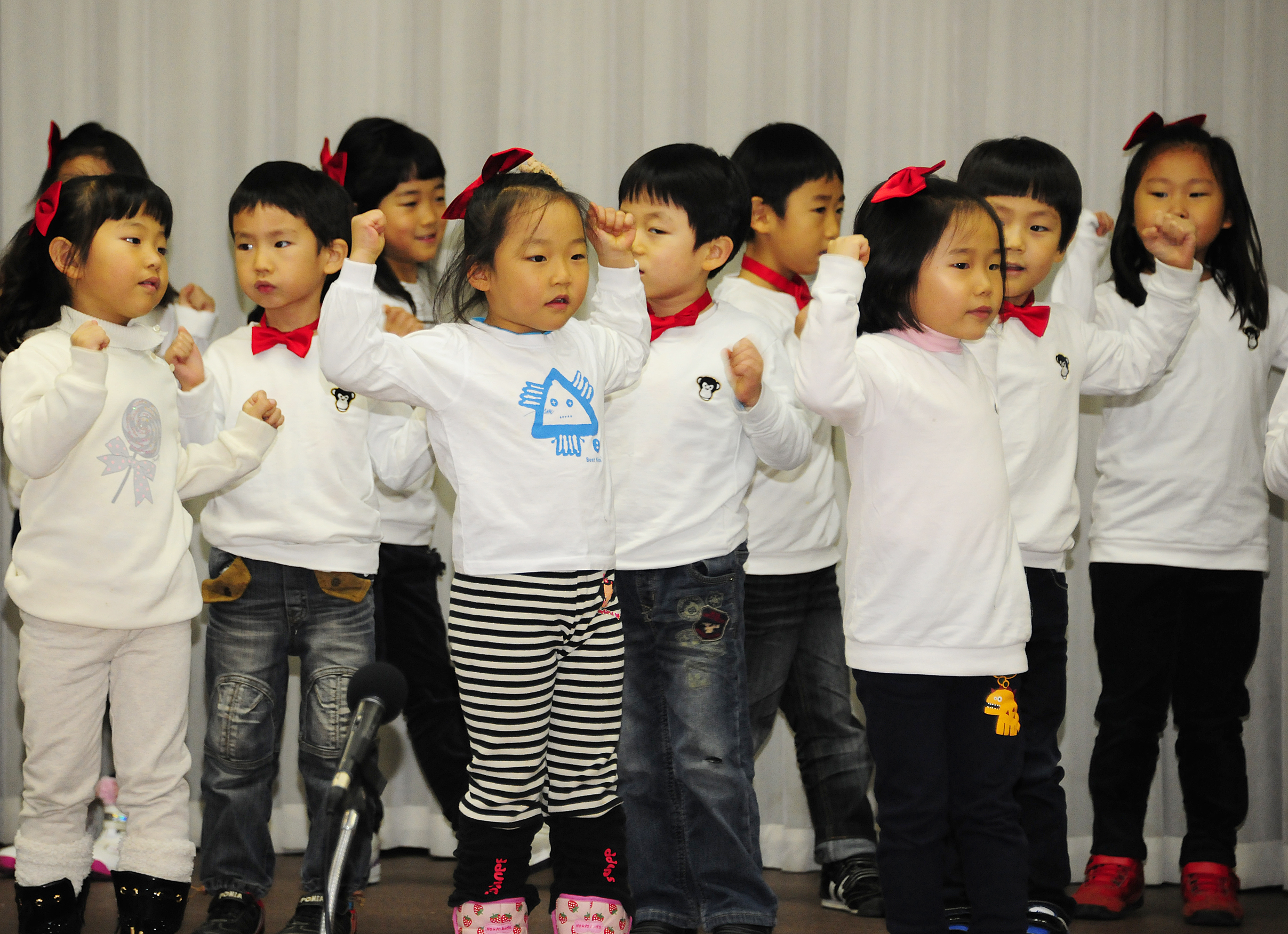 20111205-구립어린이집 사랑의 저금통 모으기 44304.JPG