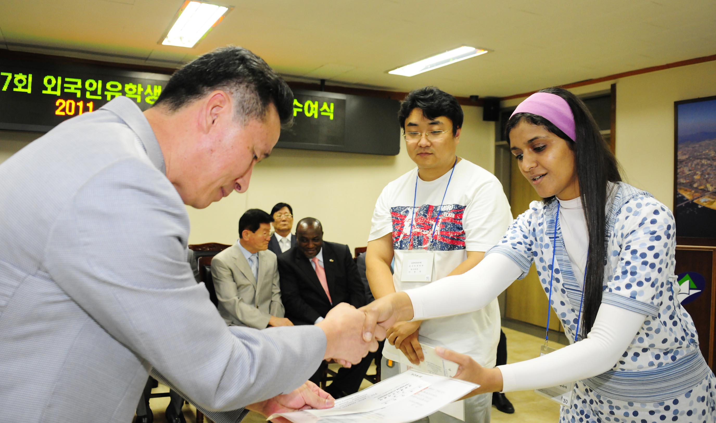 20110624-지구촌 한가족 운동본부 외국인유학생 장학금수여 36600.JPG