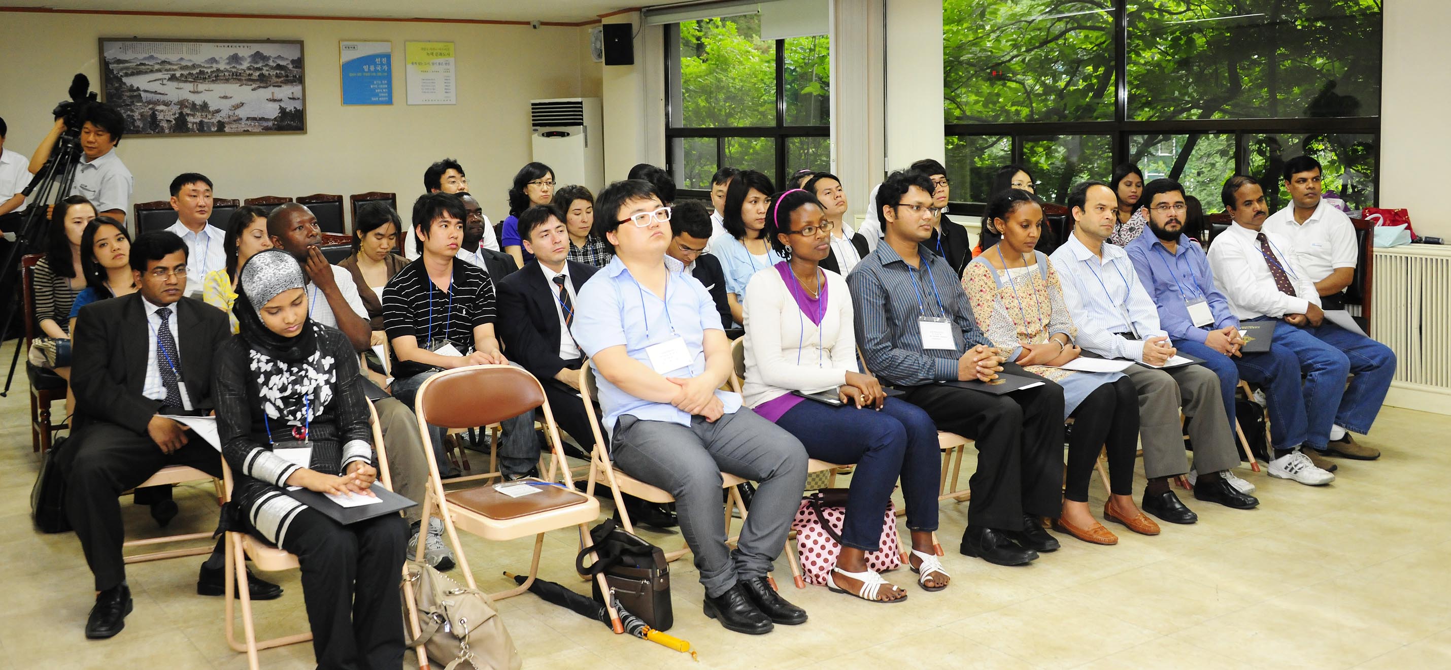 20110624-지구촌 한가족 운동본부 외국인유학생 장학금수여 36614.JPG