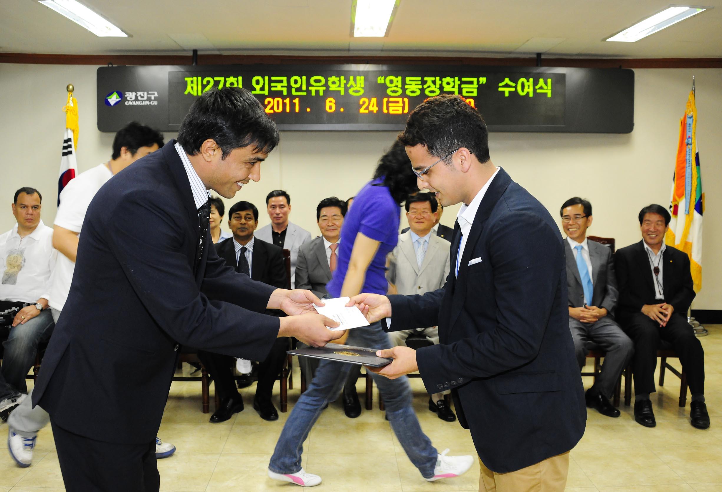 20110624-지구촌 한가족 운동본부 외국인유학생 장학금수여 36551.JPG