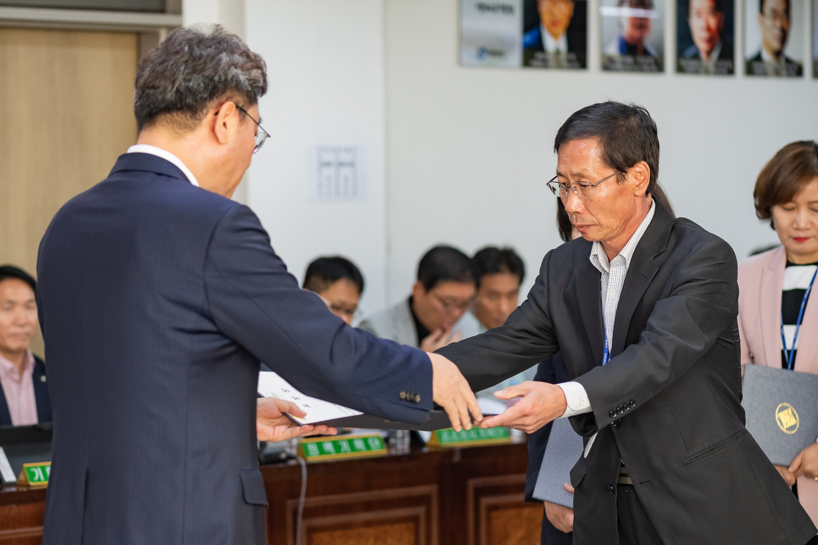 20190919-2019년 9월 직무유공 공무원 표창 수여 20190918-124074_s_183454.jpg