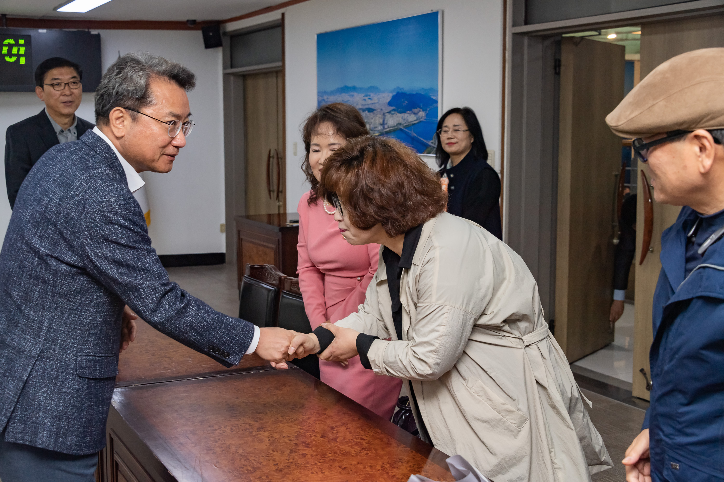 20191105-지방자치의날 국무총리 표창수여 20191105-187279_s_172613.jpg