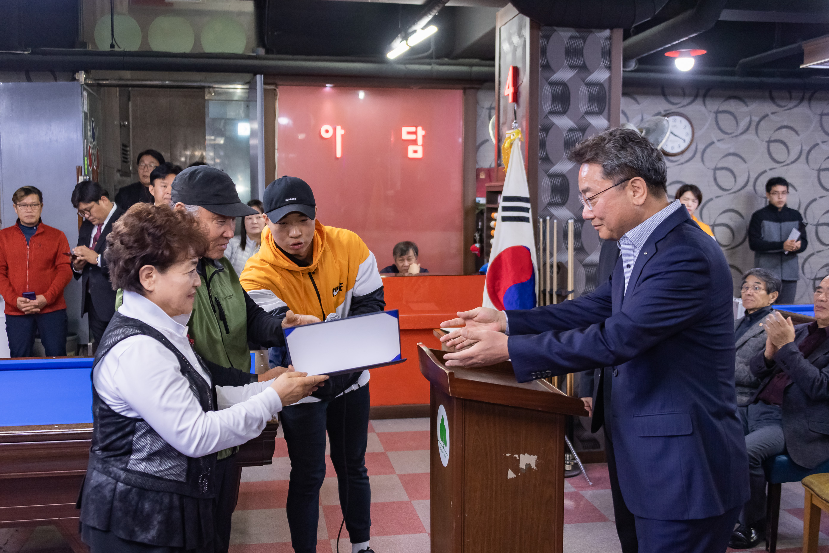 20191103-제1회 광진구연맹회장배 당구대회 20191103-185862_s_101640.jpg