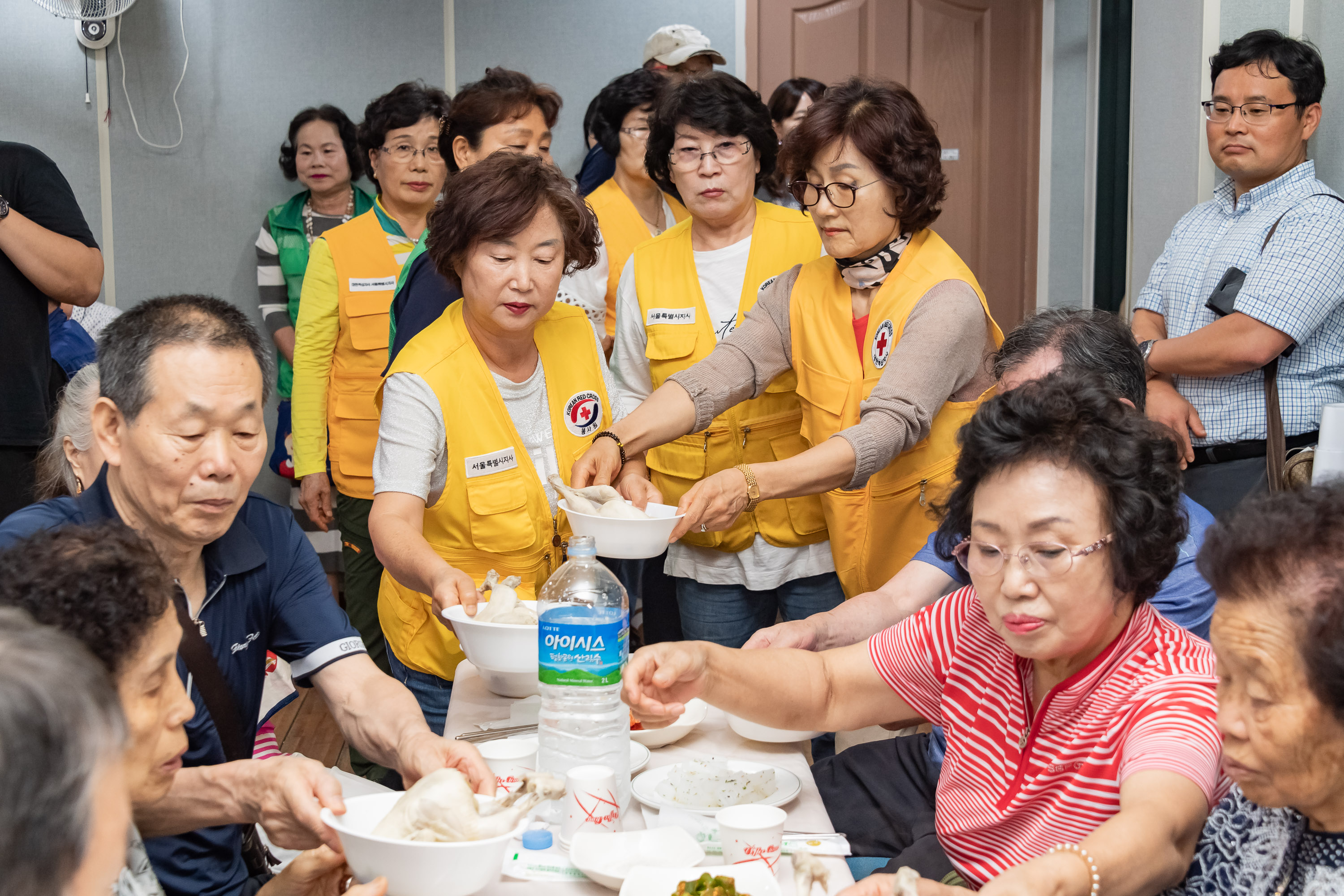 20190710-'능동 어르신 건강한 여름나기' 사랑의 삼계탕 드리기 20190710-90932_S_193324.jpg