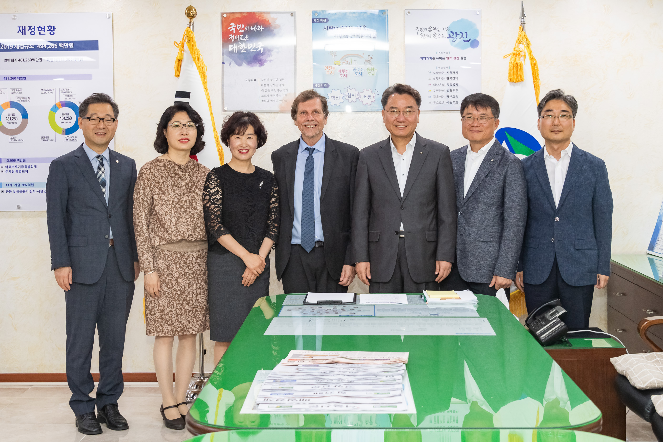 20190926-아기스 소로스박사-광진구보건소 방문 20190926-134032_s_162827.jpg