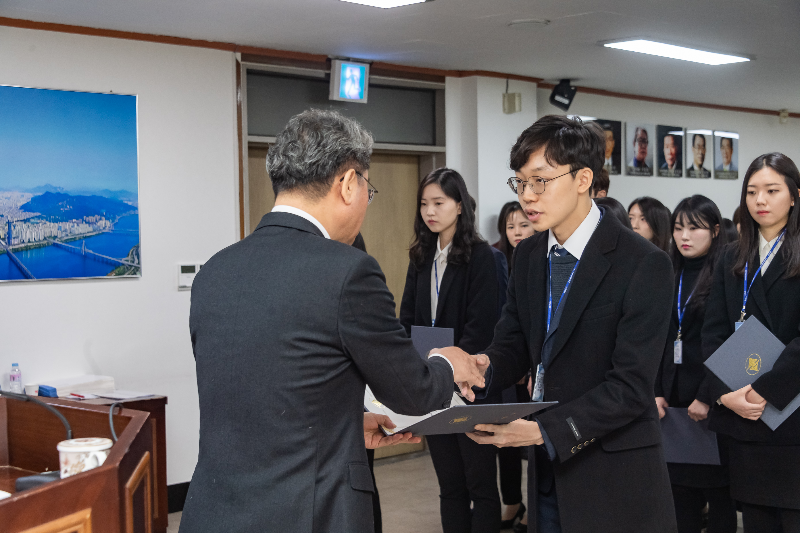 20200102-2020상반기 신규 공무원 임명장 수여식 20200102-232789_s_141048.jpg