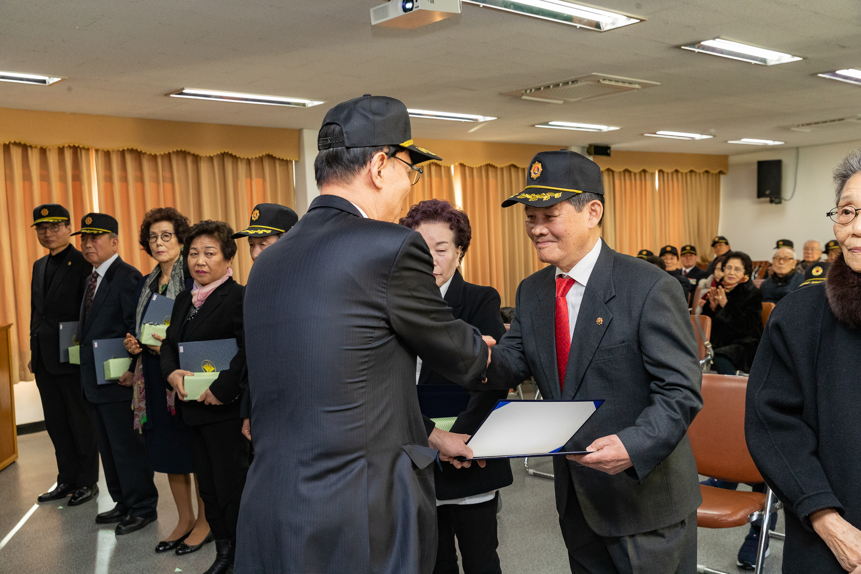 20181214-무공수훈자회 원로회원 위로연 182497.jpg