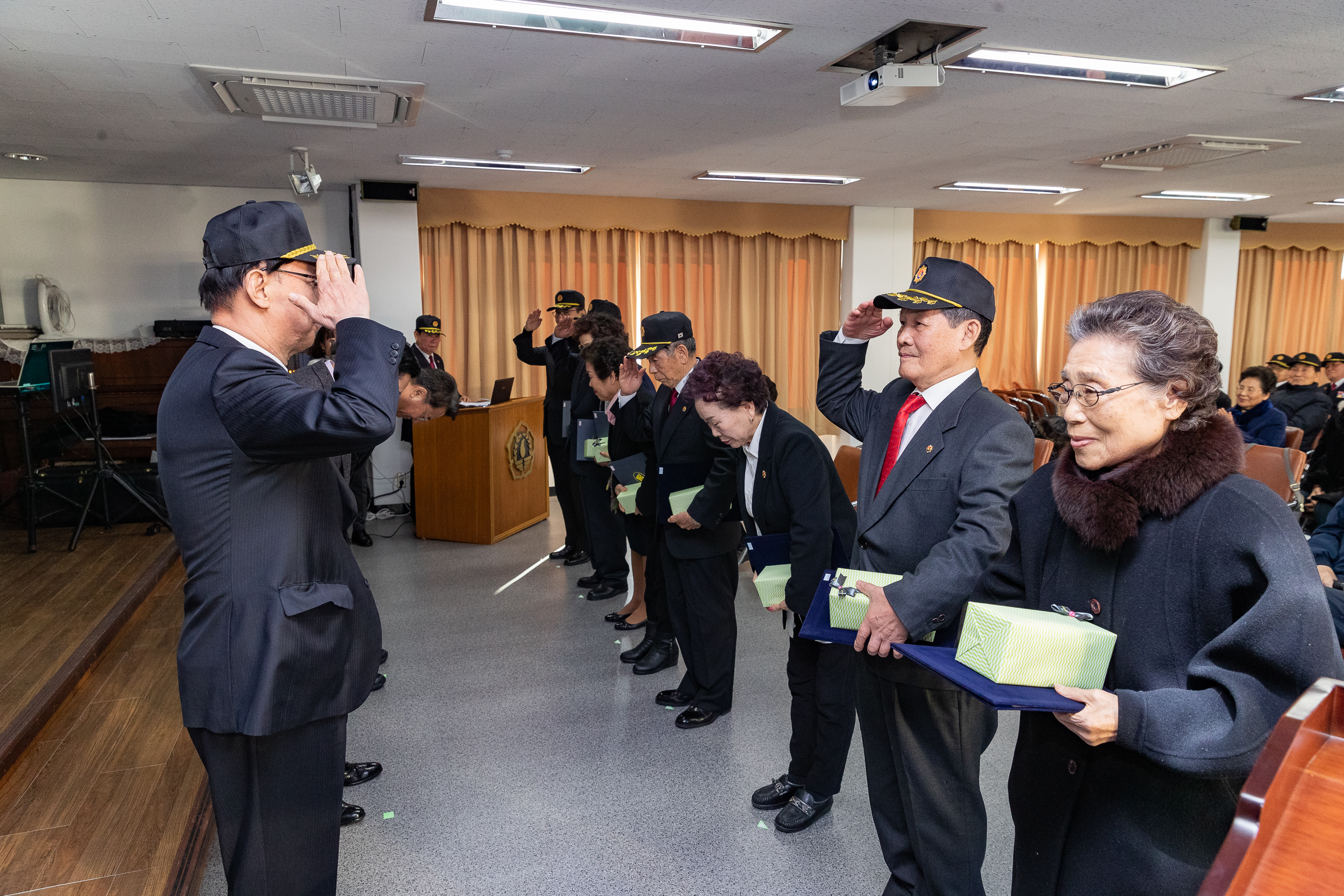 20181214-무공수훈자회 원로회원 위로연 182501.jpg