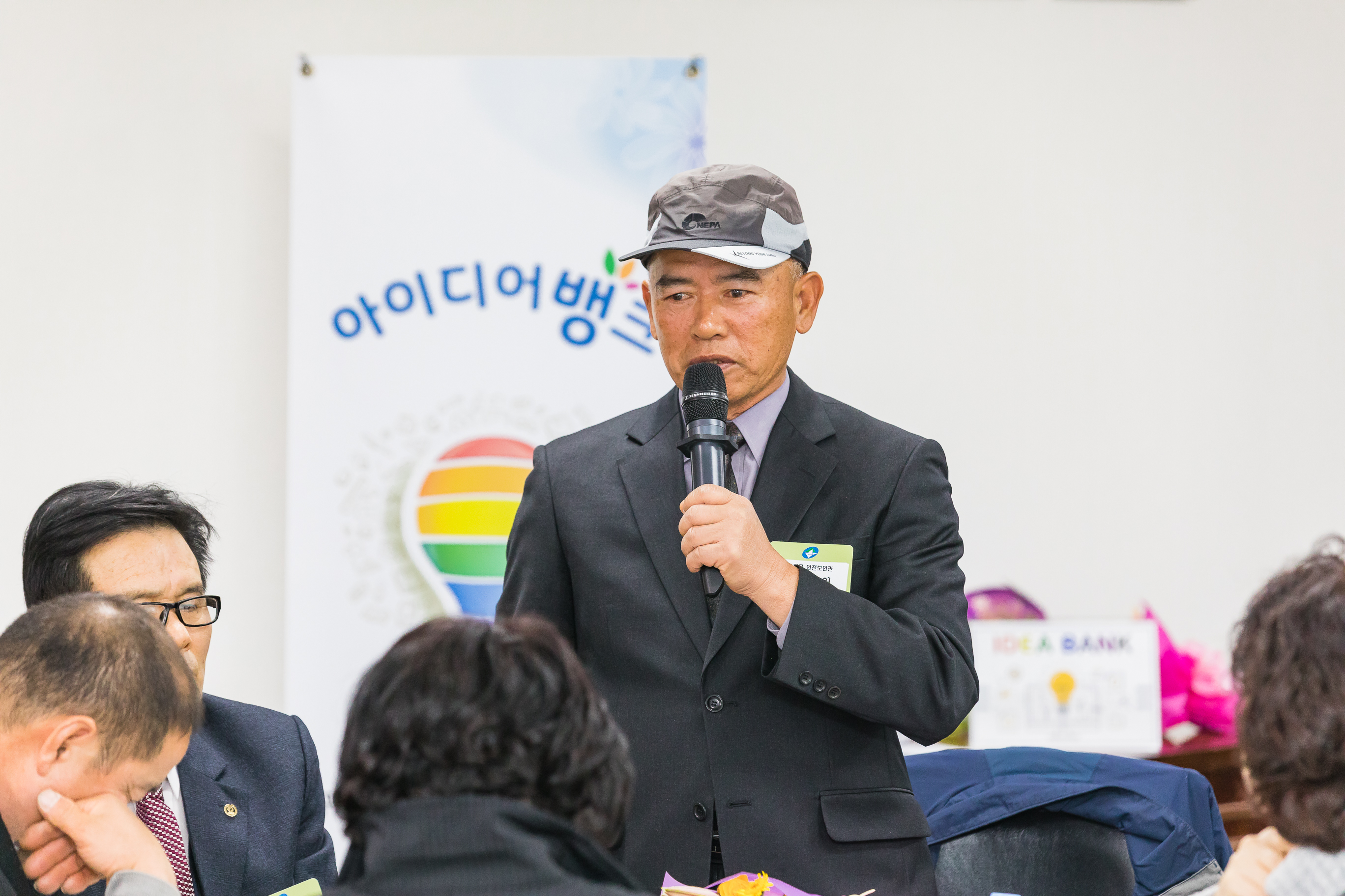 20181219-12월 정기 구민표창 수여식 183546.jpg