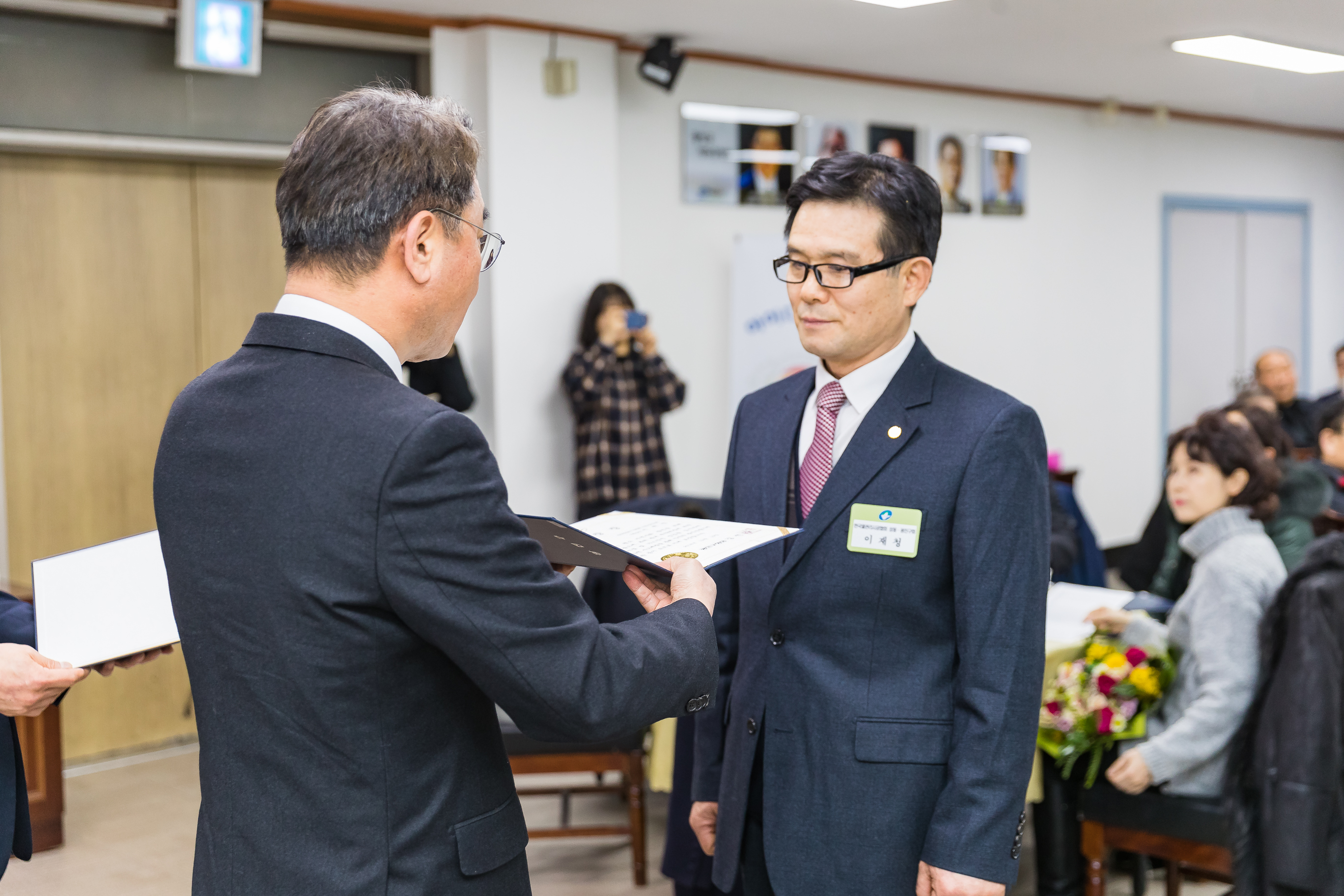 20181219-12월 정기 구민표창 수여식 183389.jpg