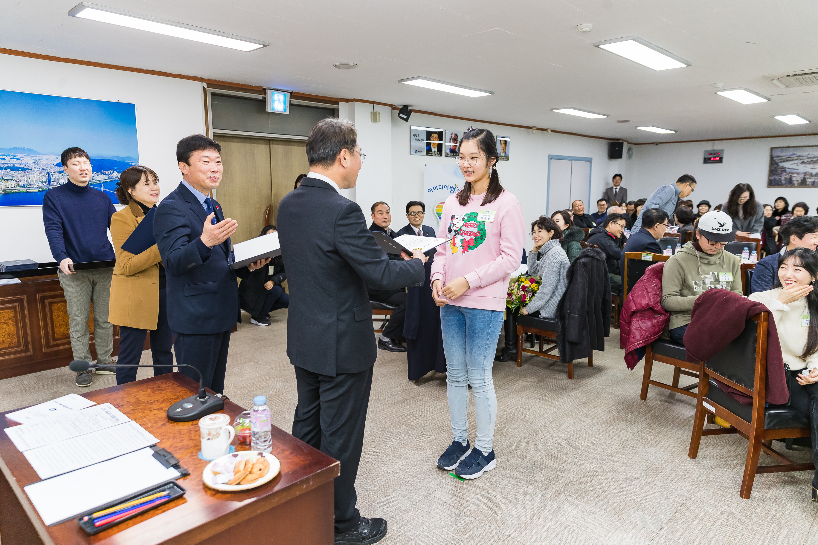 20181219-12월 정기 구민표창 수여식 183395.jpg