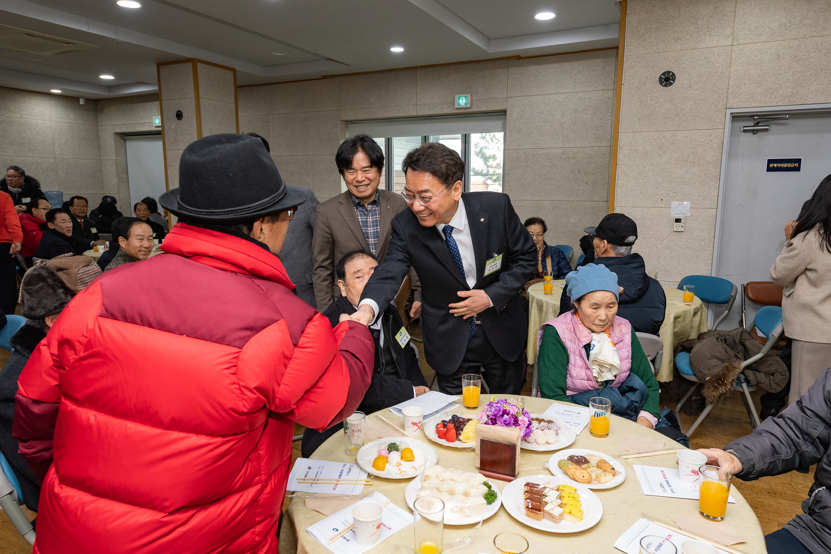 20190122-자양제4동 업무보고회 ND5_1202_S.jpg