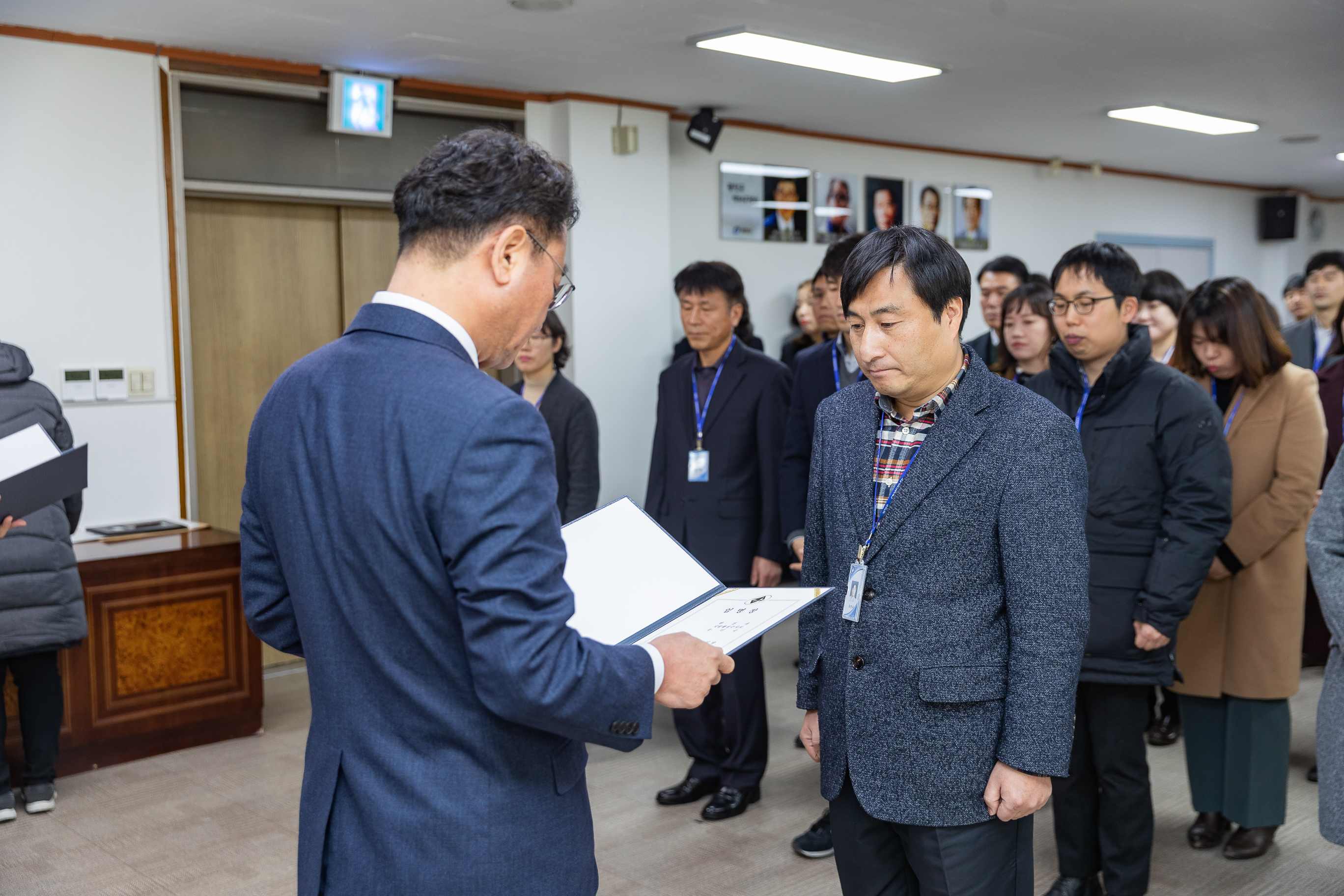 20181231-2019 상반기 승진임용 발령장 수여식 IB1_3924_S.jpg
