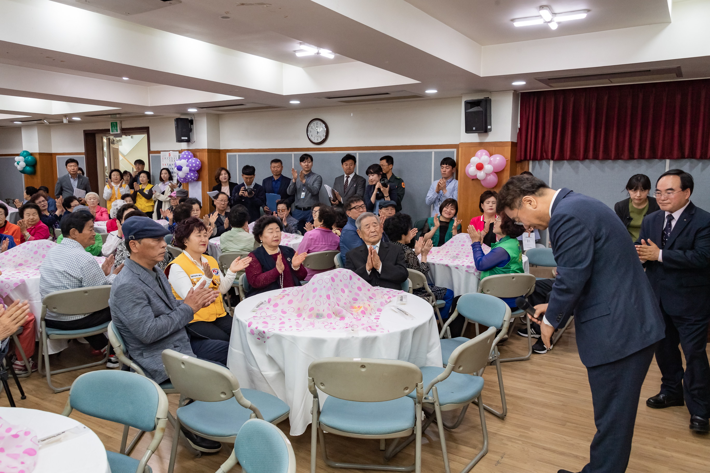 20190508-제47회 어버이날 기념 경로잔치 20190508-39907_S_100731.jpg