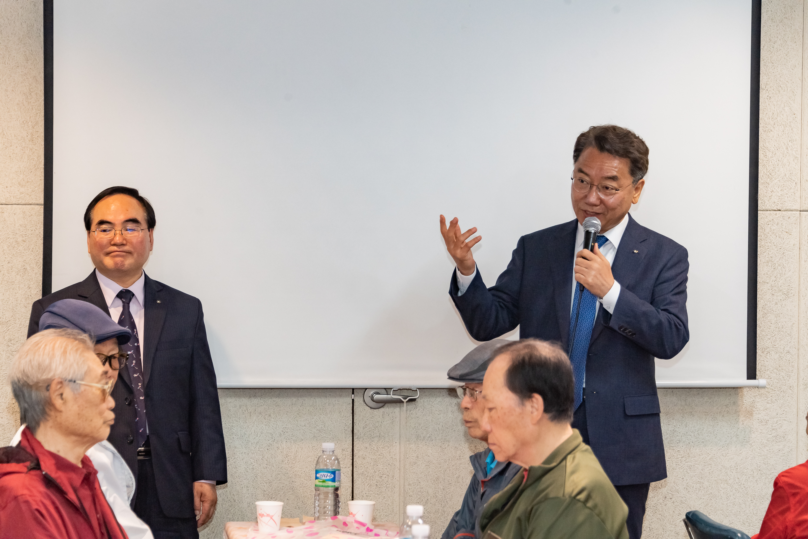 20190508-제47회 어버이날 기념 경로잔치 20190508-39821_S_100728.jpg