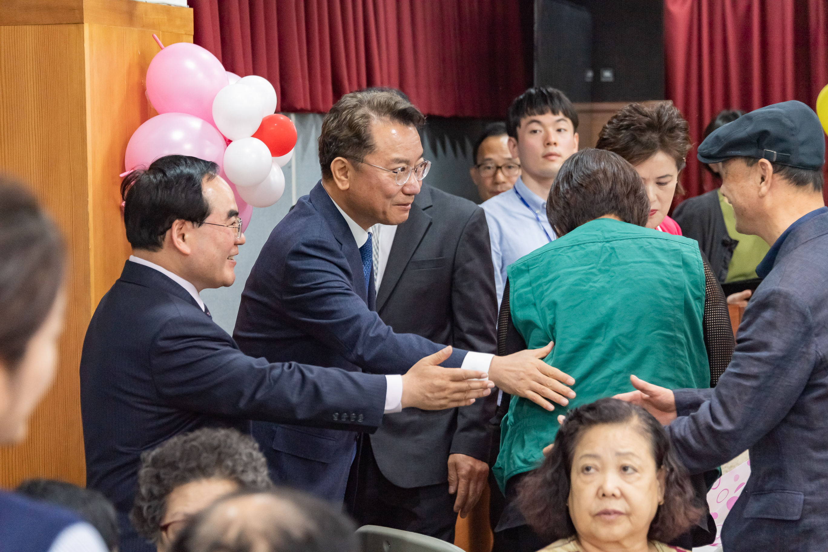 20190508-제47회 어버이날 기념 경로잔치 20190508-39948_S_100734.jpg