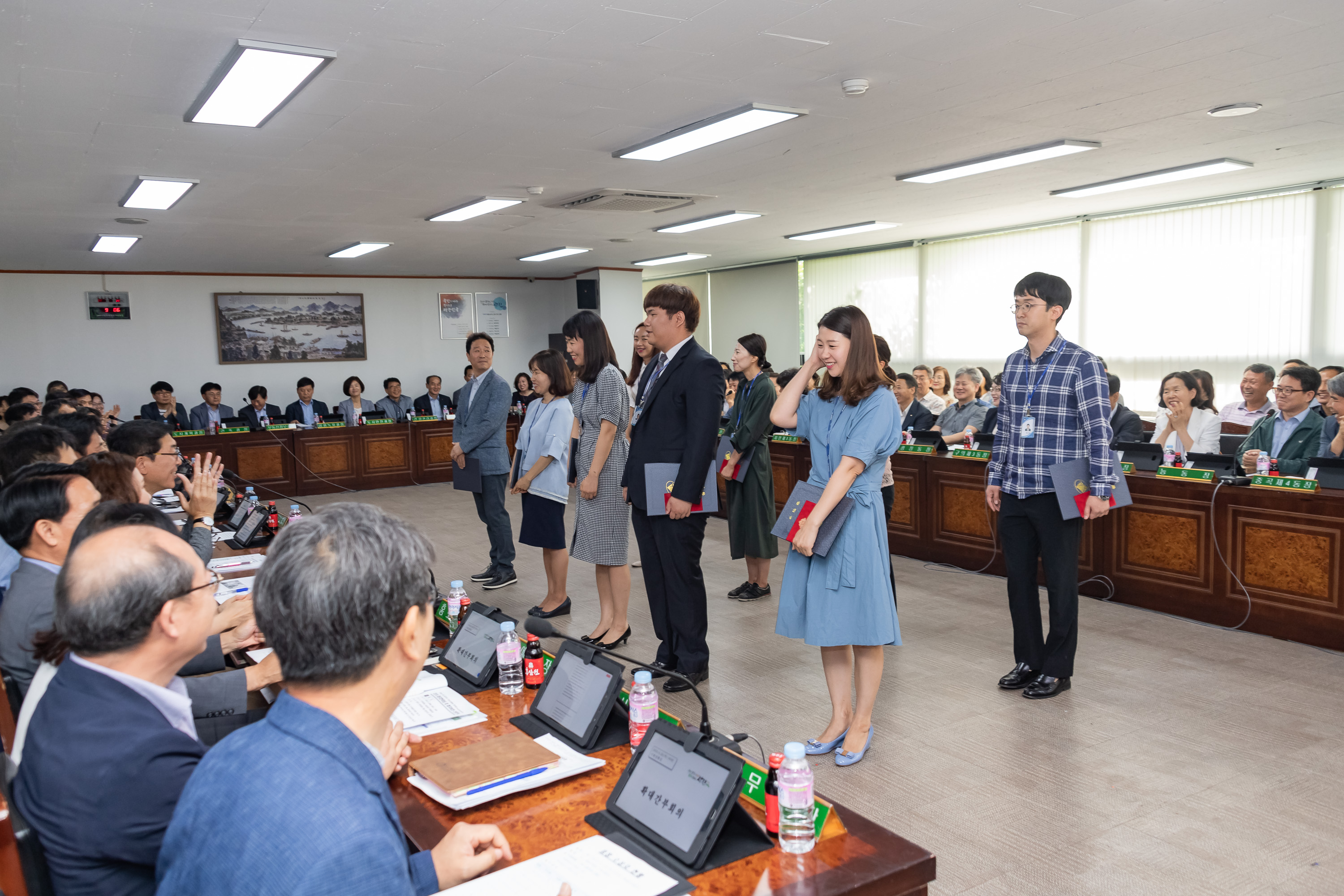 20190620-2019년 6월 직무유공 공무원 표창수여 20190620-82346_S_101127.jpg