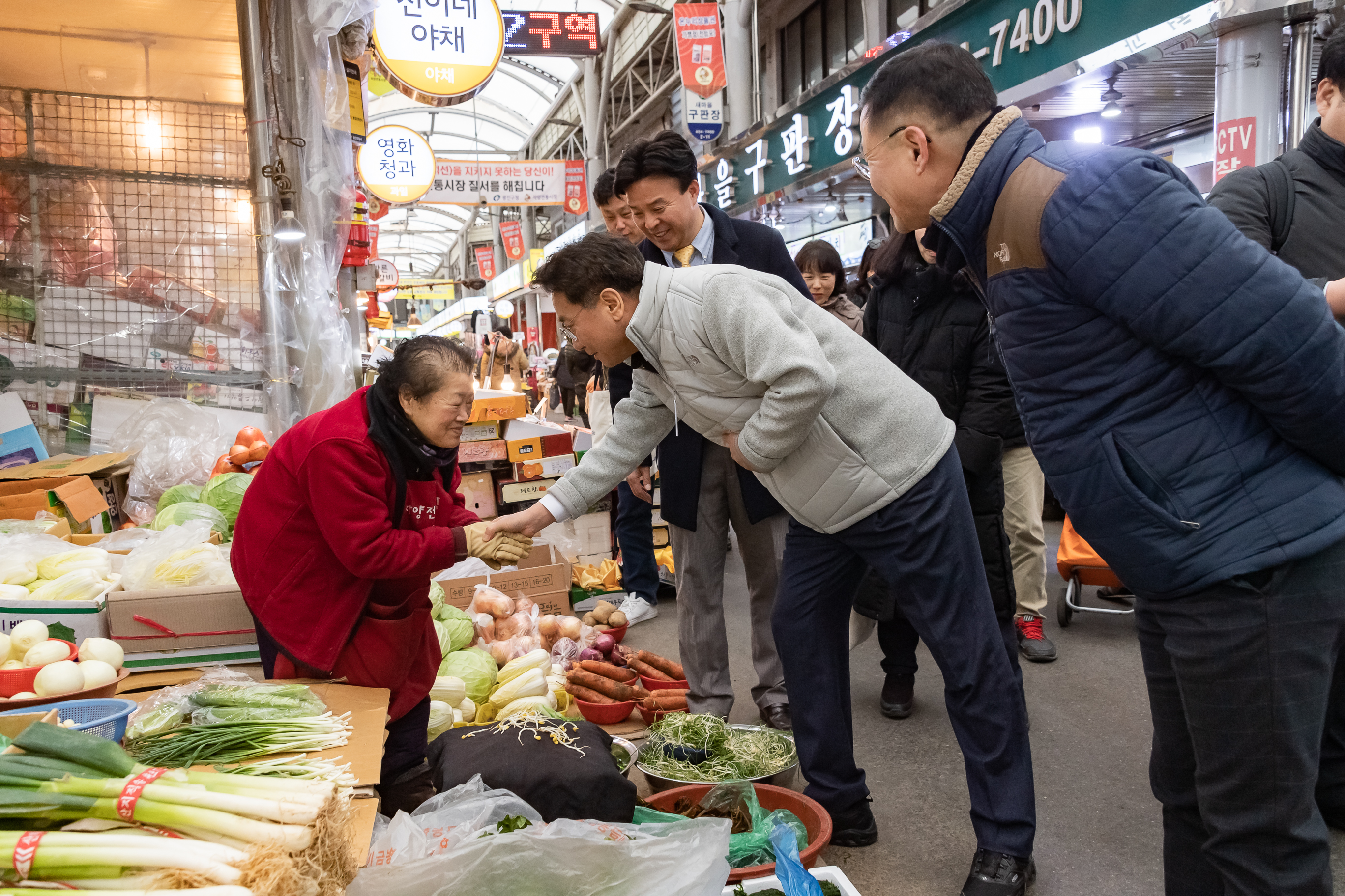 20190201-설맞이 전통시장 방문 - 자양전통시장 ND5_2441_S_184236.jpg