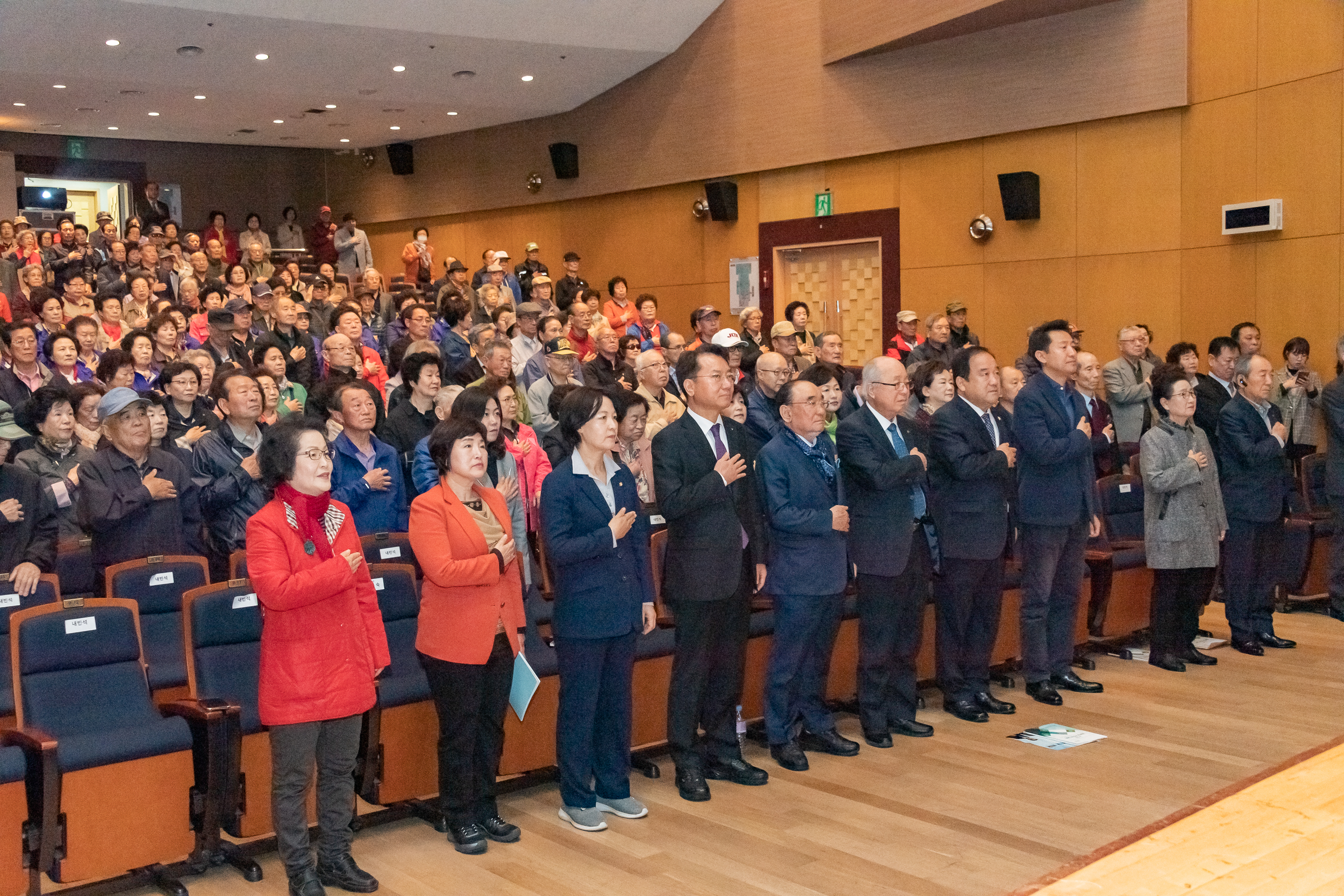 20190419-2019년 경로당지도자교육 20190419-21784_S_101126.jpg