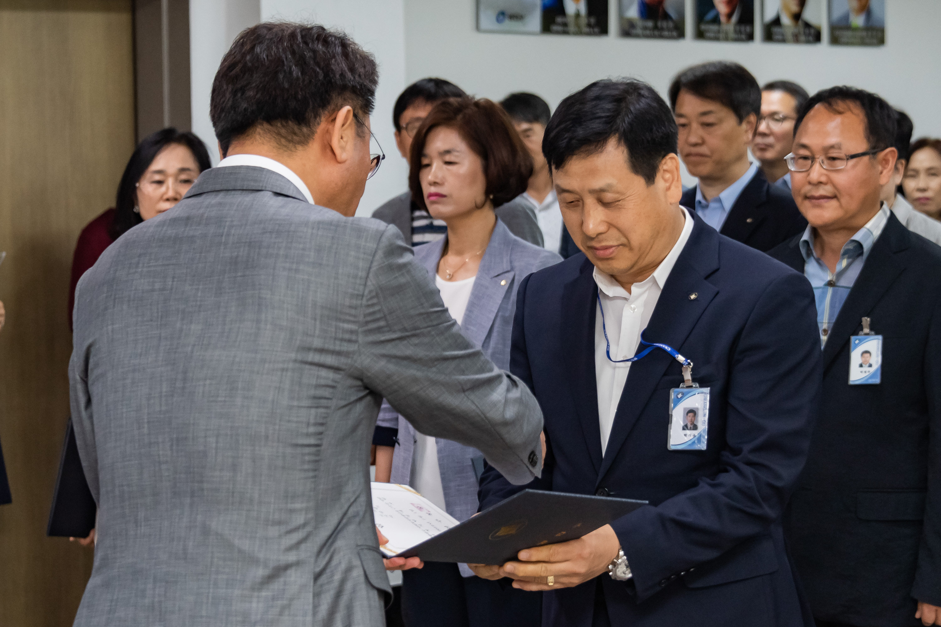 20190625-6급이상 공무원 발령장 수여식 20190625-84153_S_164411.jpg