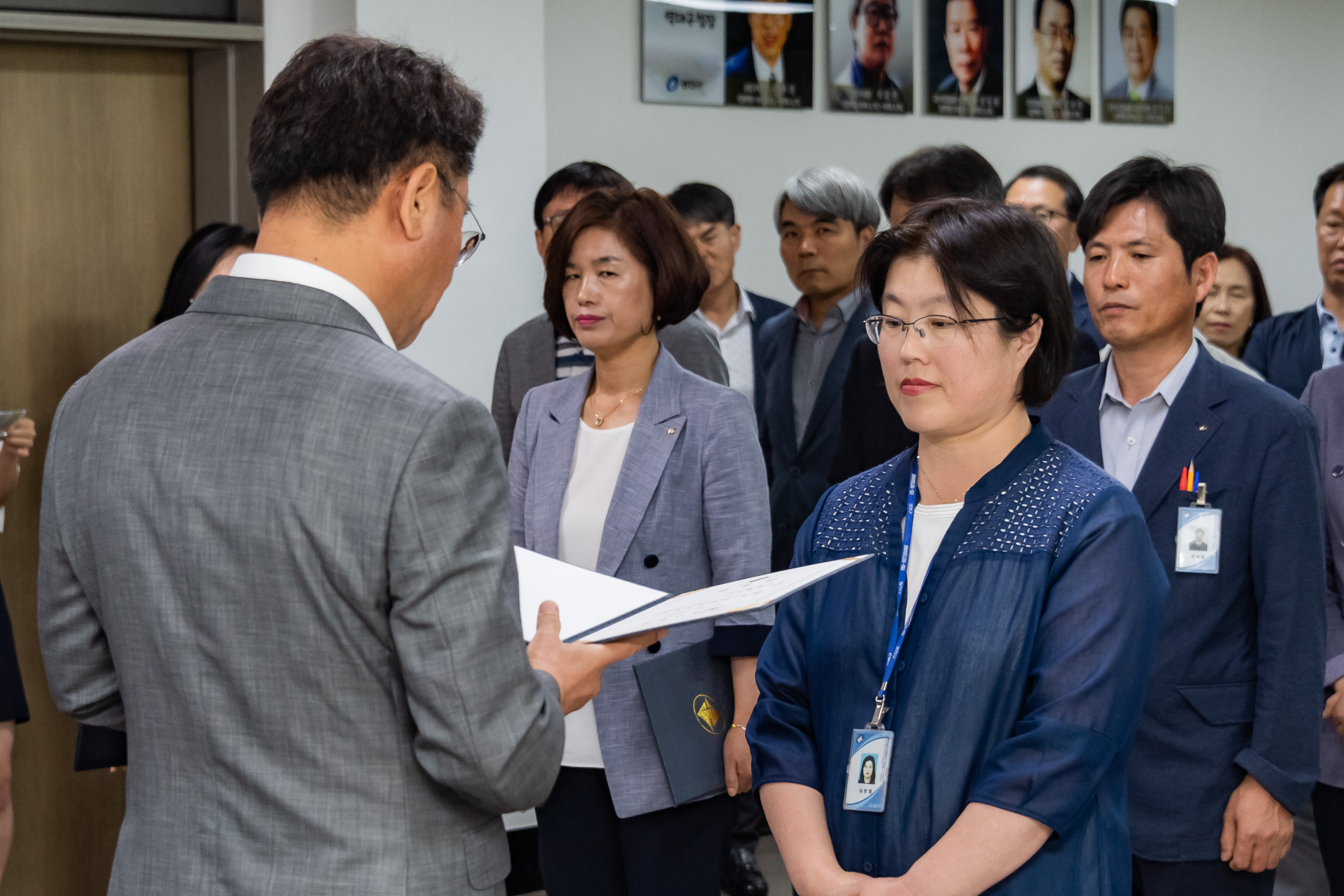 20190625-6급이상 공무원 발령장 수여식 20190625-84165_S_164412.jpg