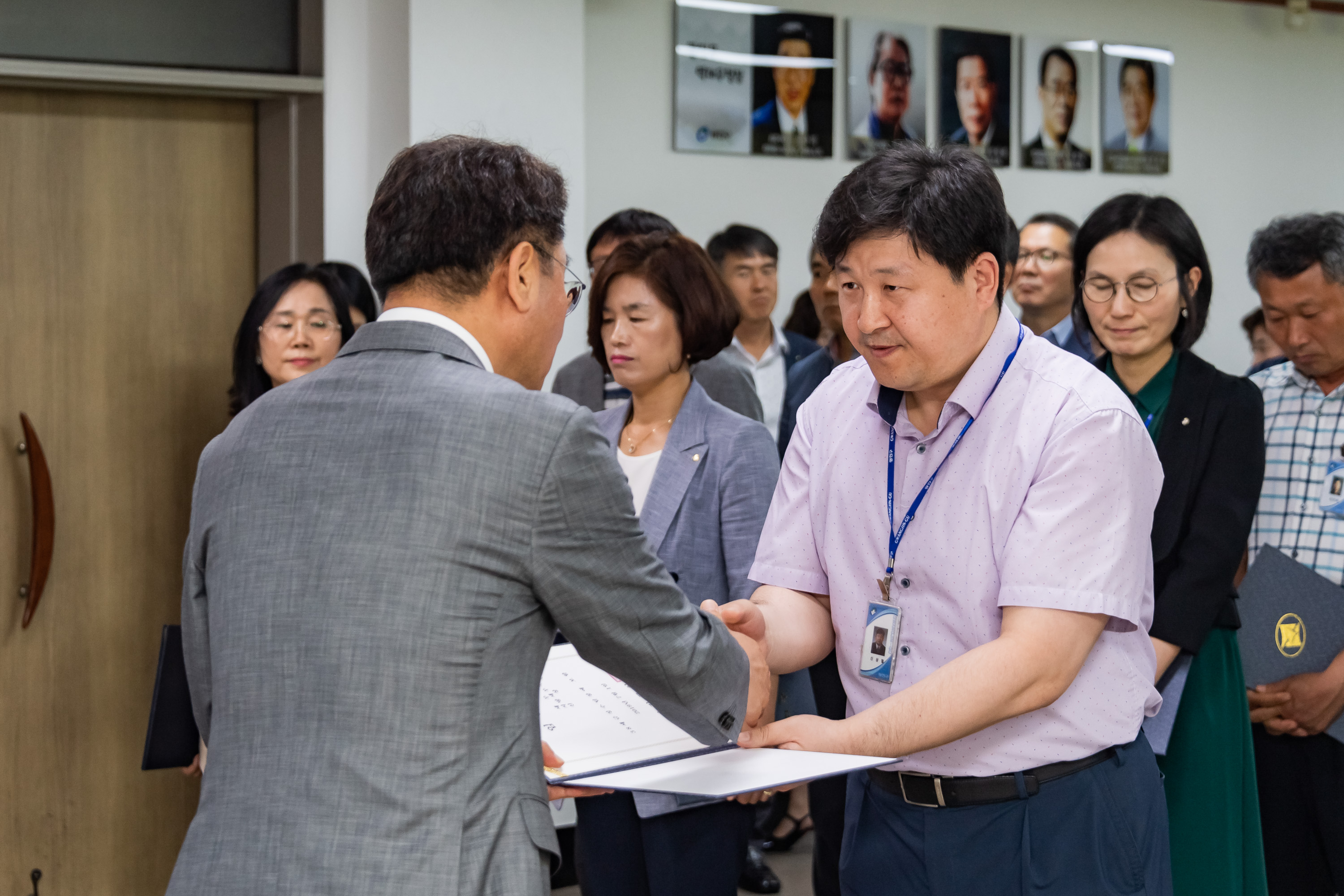 20190625-6급이상 공무원 발령장 수여식 20190625-84341_S_164424.jpg