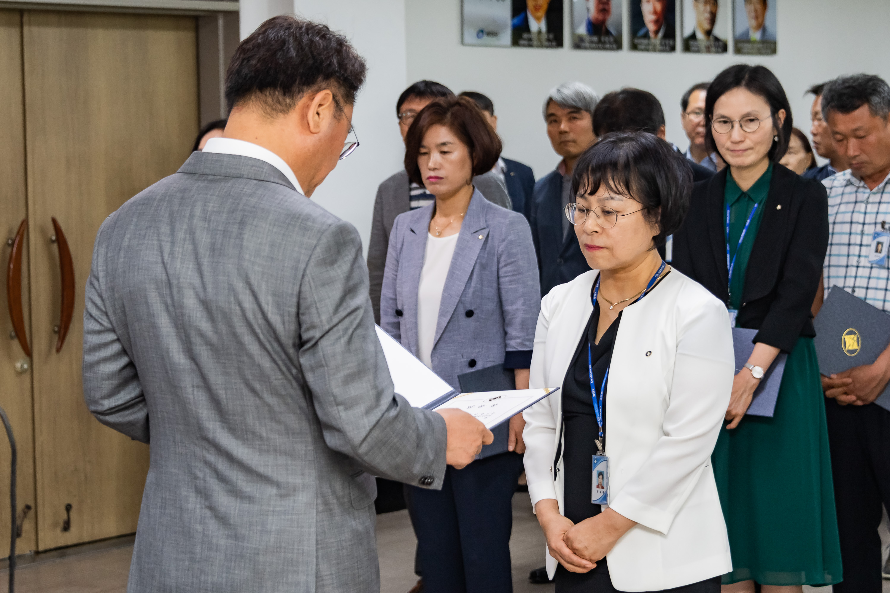 20190625-6급이상 공무원 발령장 수여식 20190625-84343_S_164425.jpg