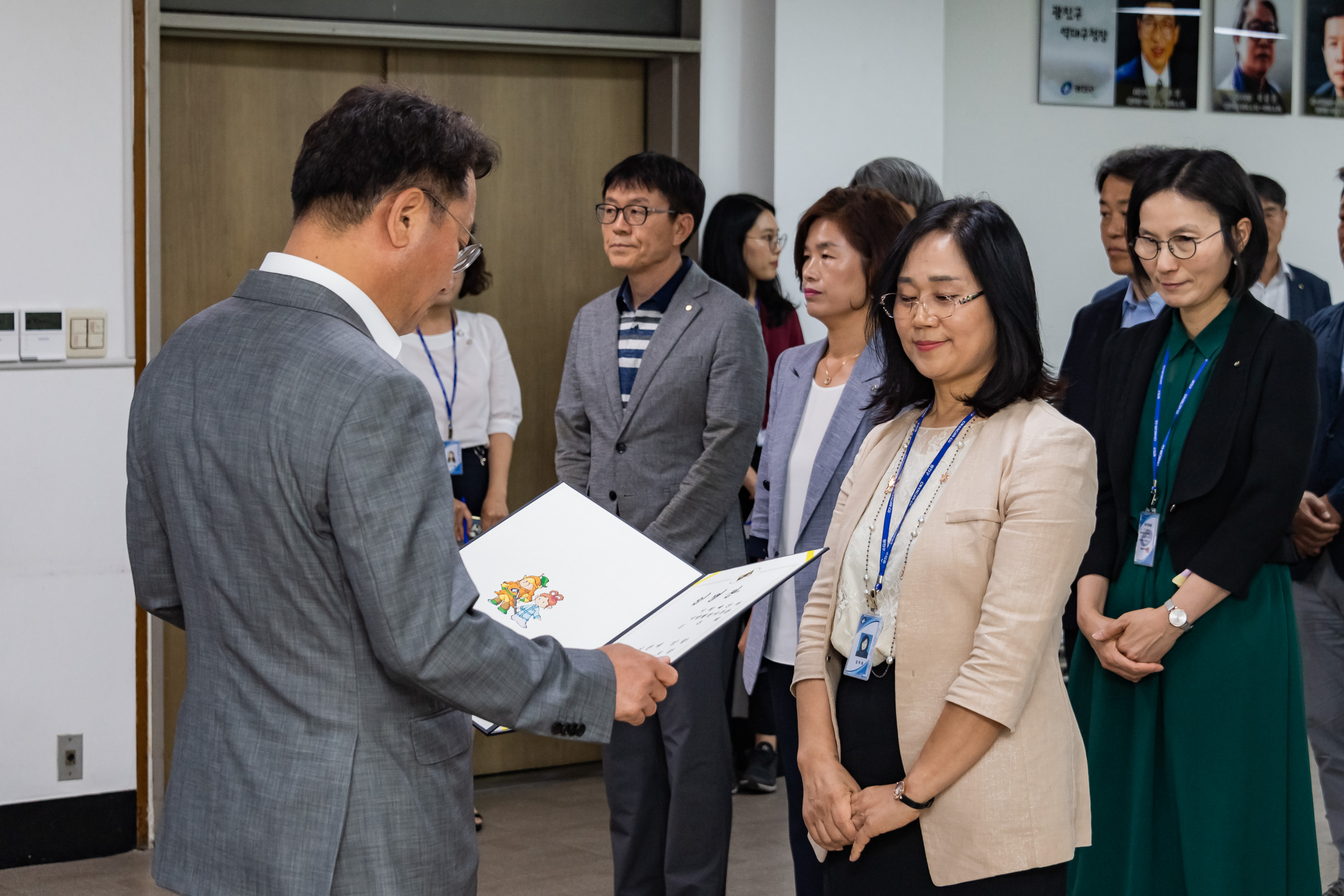 20190625-6급이상 공무원 발령장 수여식 20190625-83915_S_164357.jpg