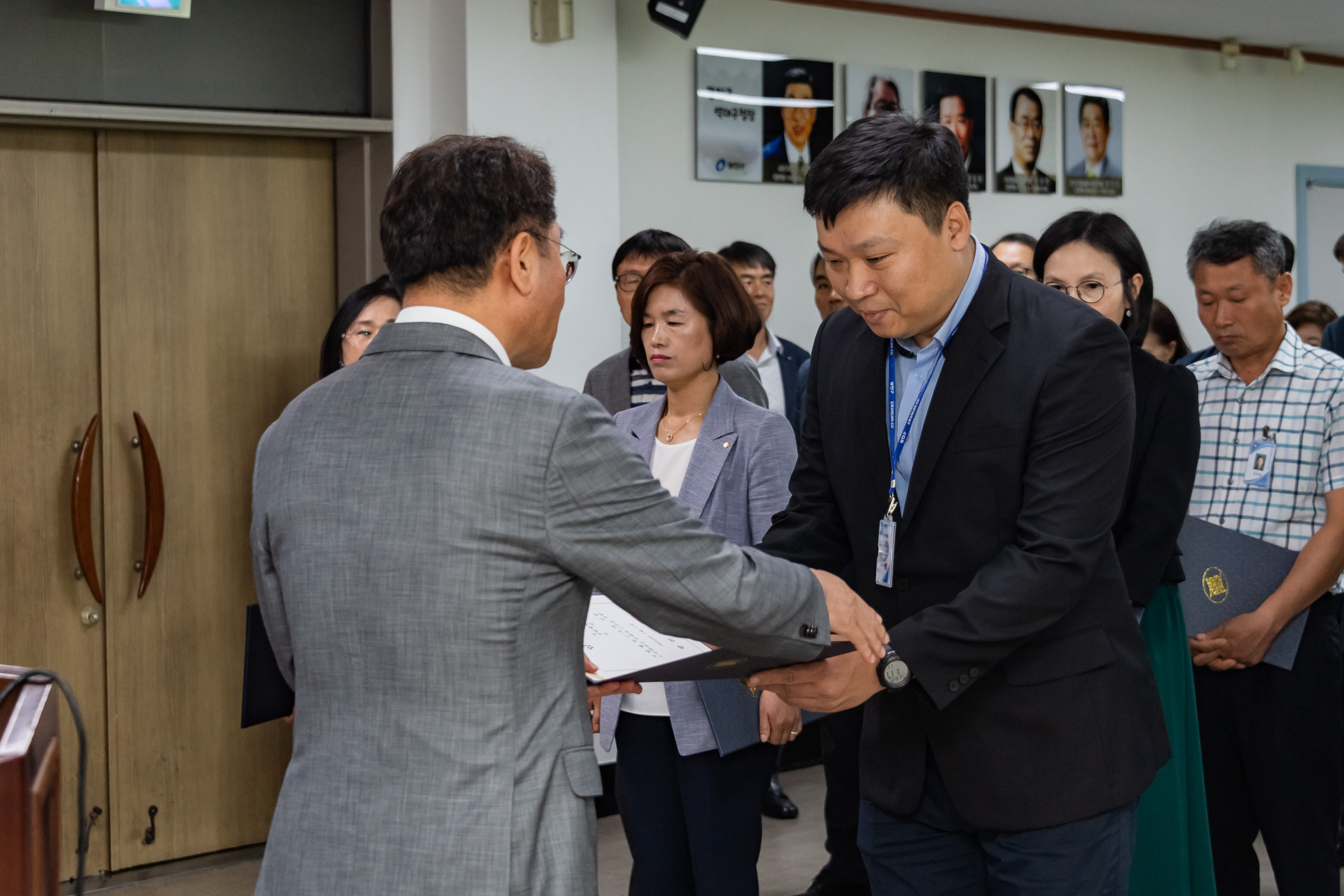 20190625-6급이상 공무원 발령장 수여식 20190625-84411_S_164428.jpg