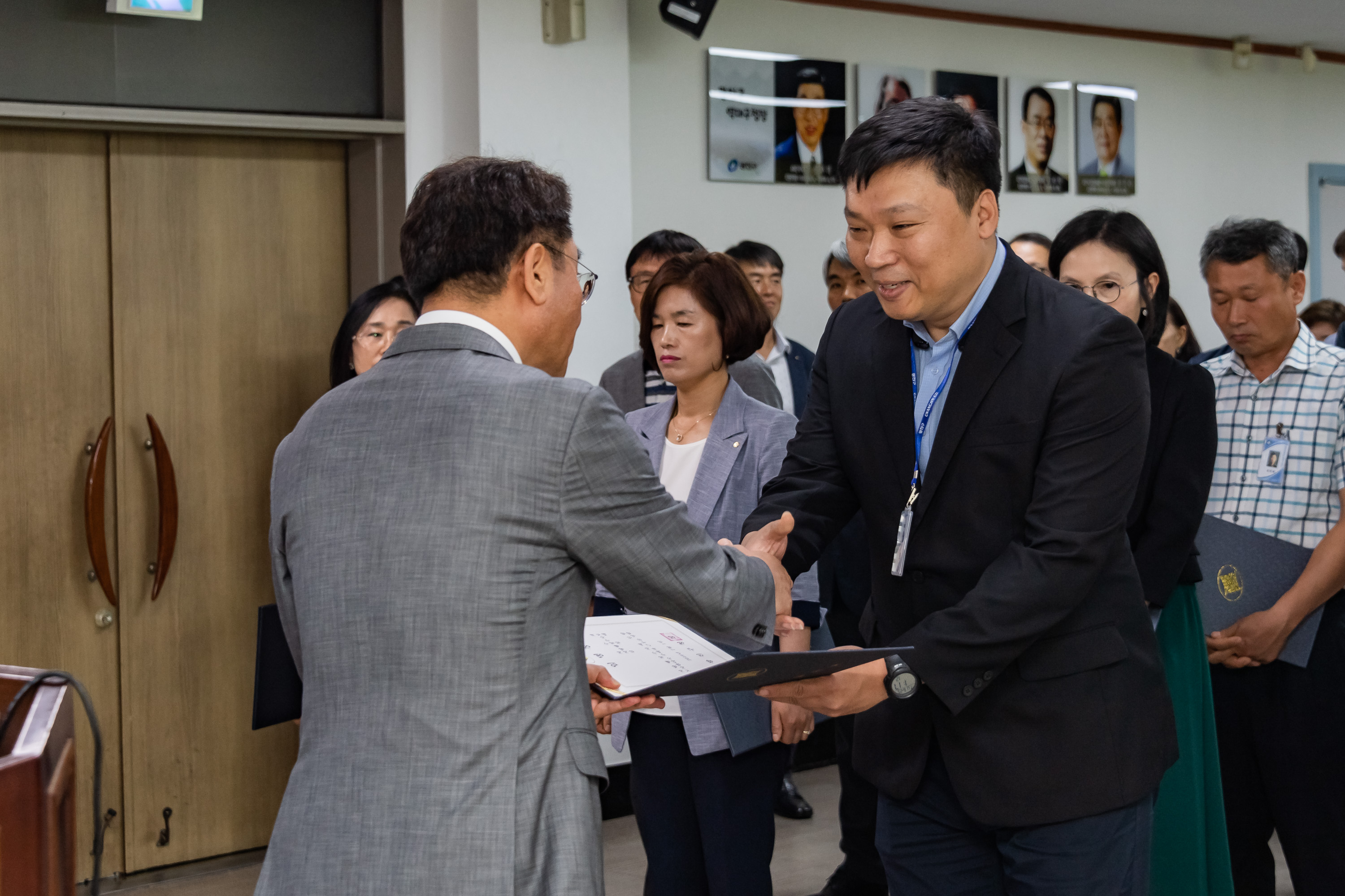 20190625-6급이상 공무원 발령장 수여식 20190625-84413_S_164429.jpg