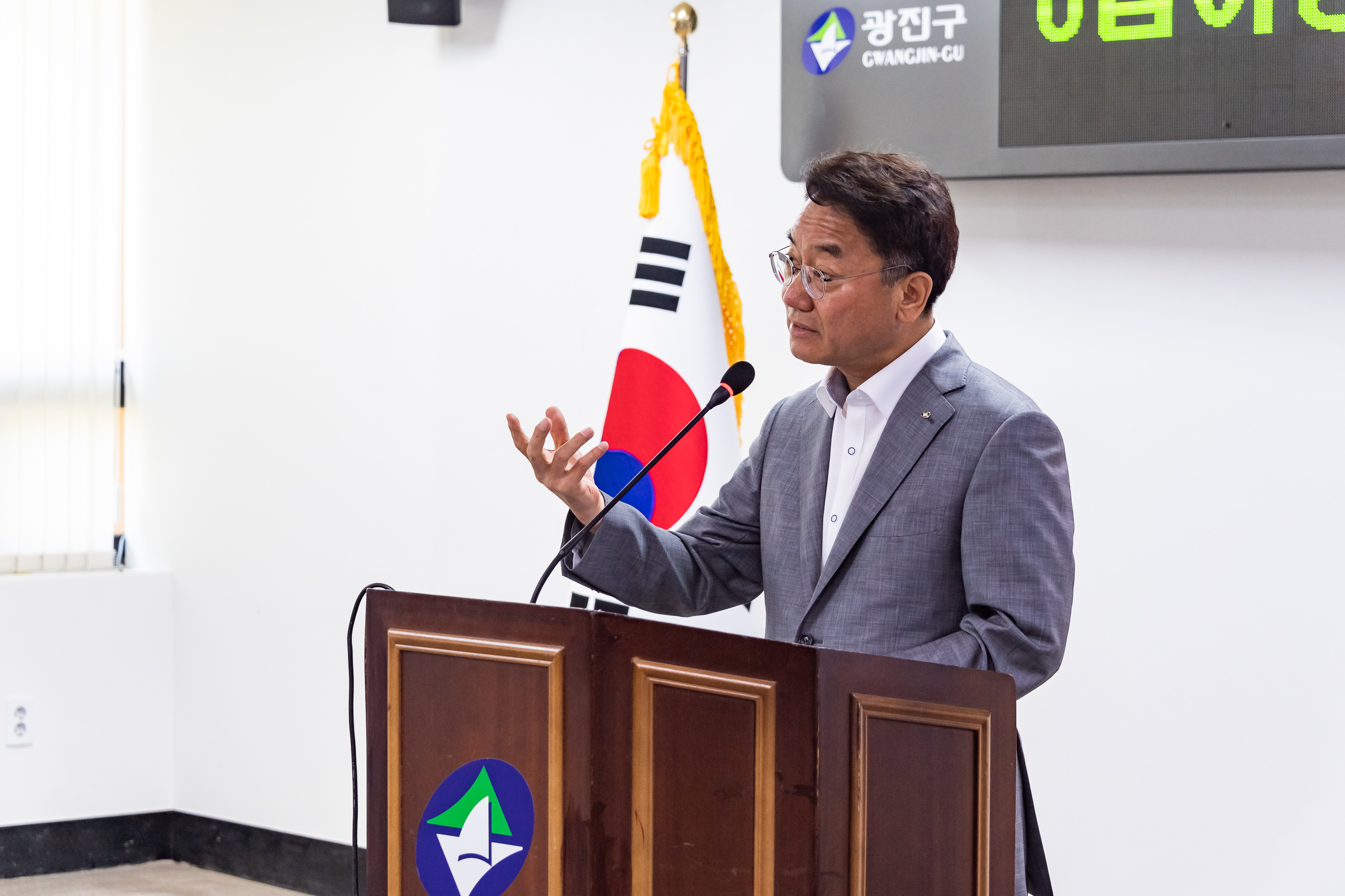 20190625-6급이상 공무원 발령장 수여식 20190625-84457_S_164432.jpg