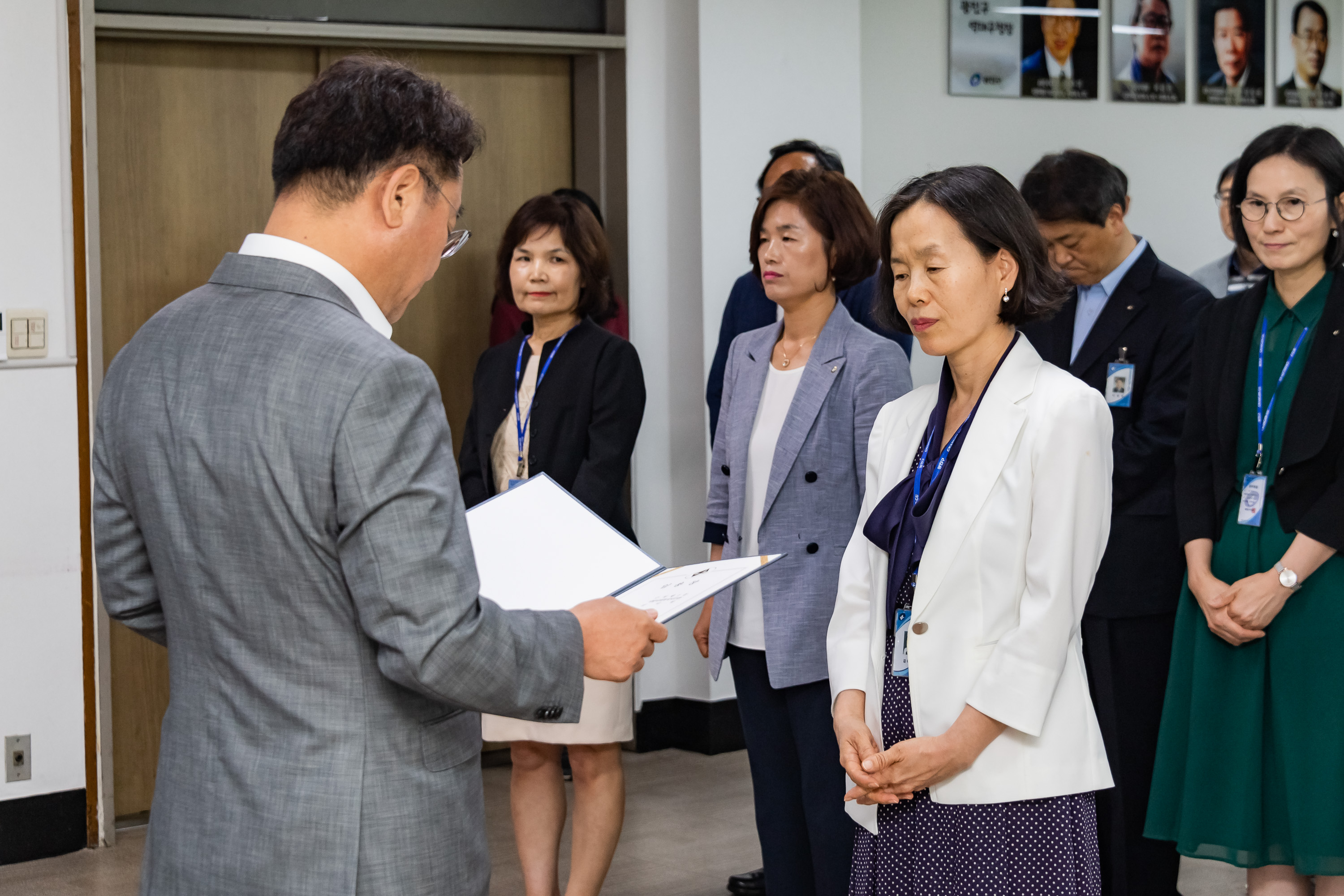 20190625-6급이상 공무원 발령장 수여식 20190625-83979_S_164401.jpg