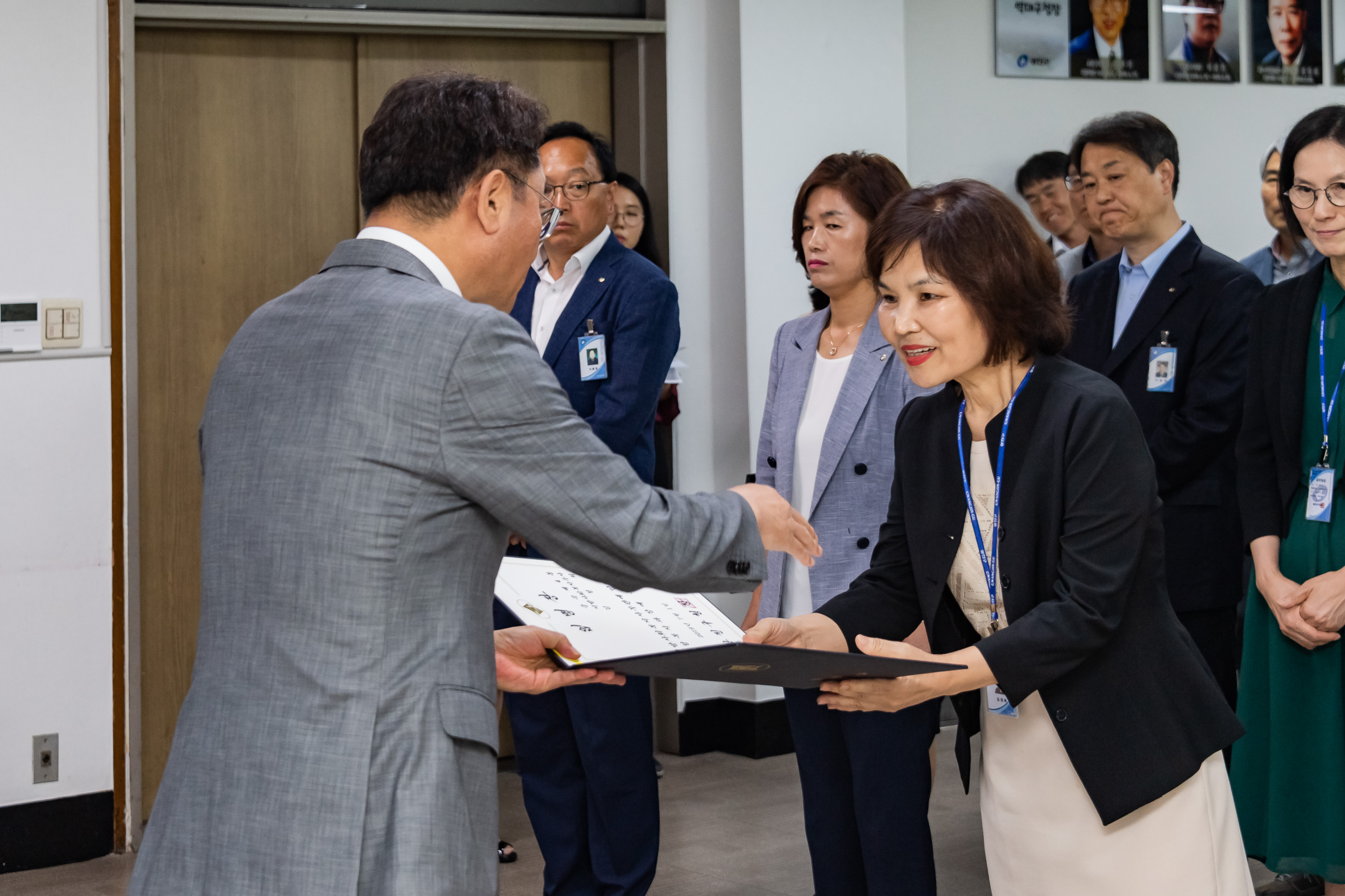 20190625-6급이상 공무원 발령장 수여식 20190625-83991_S_164401.jpg